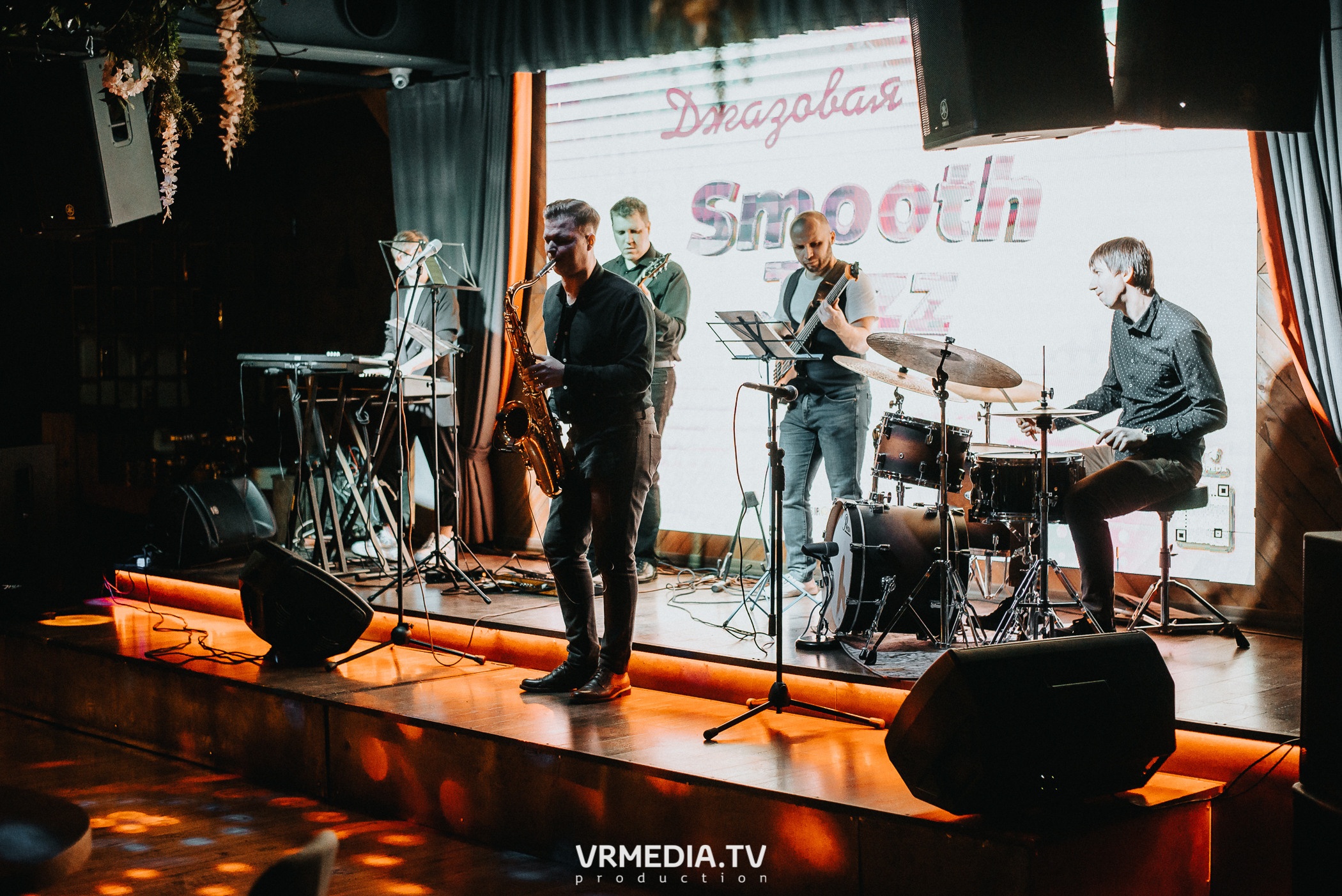 Джазовая среда. Mainstream & Smooth Jazz