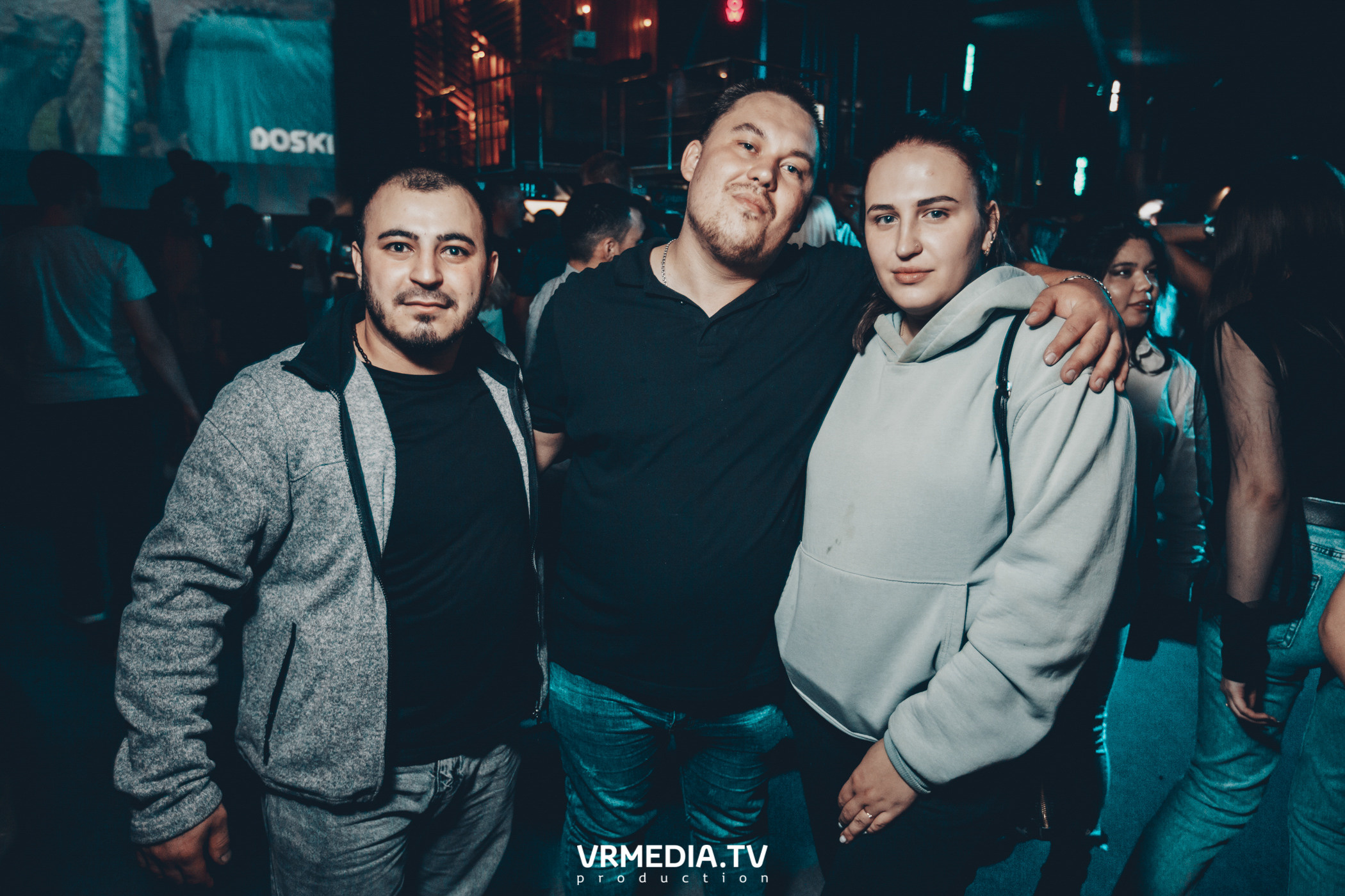 Выходные в баре «DOSKI»