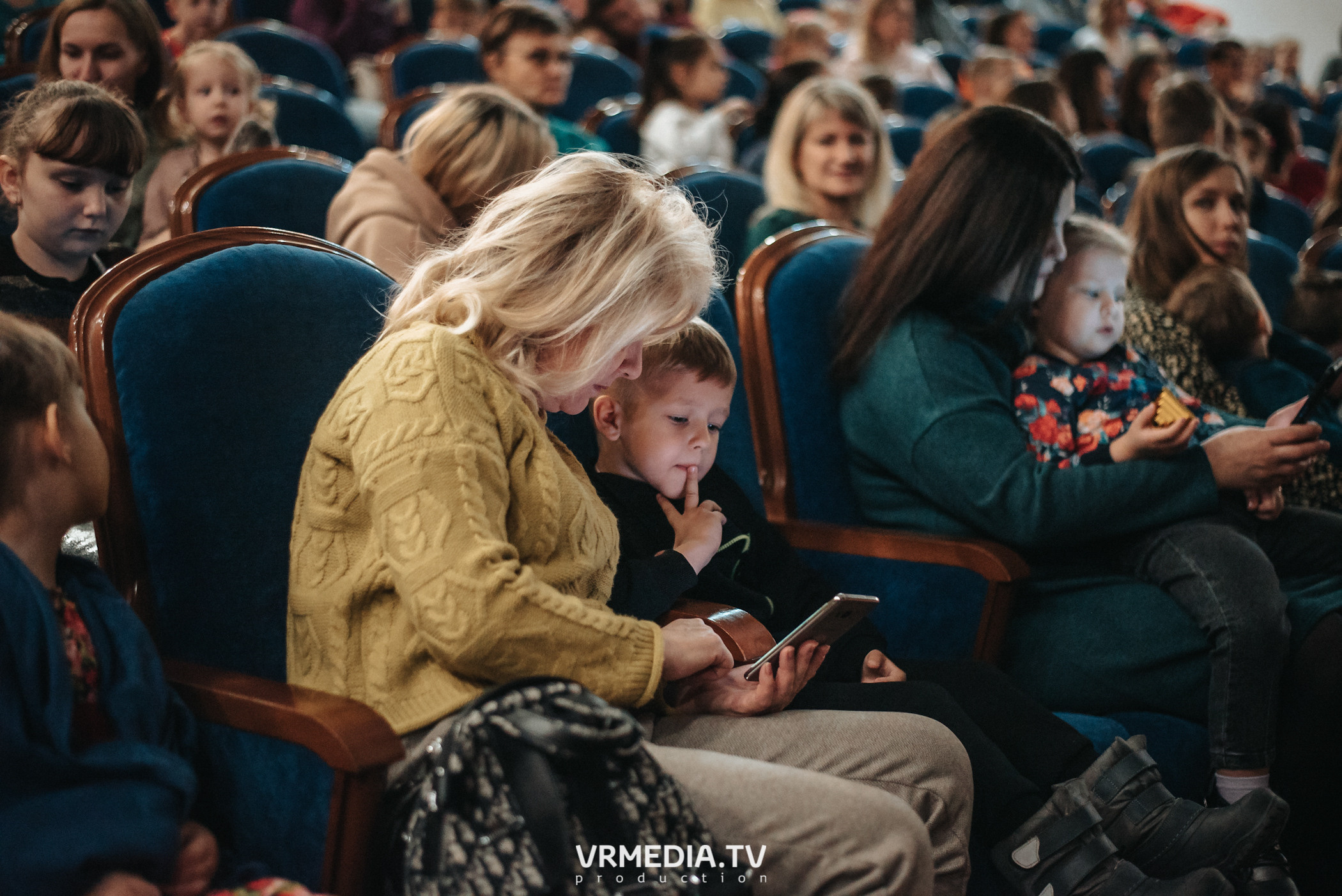 Шоу мыльных пузырей CLINK