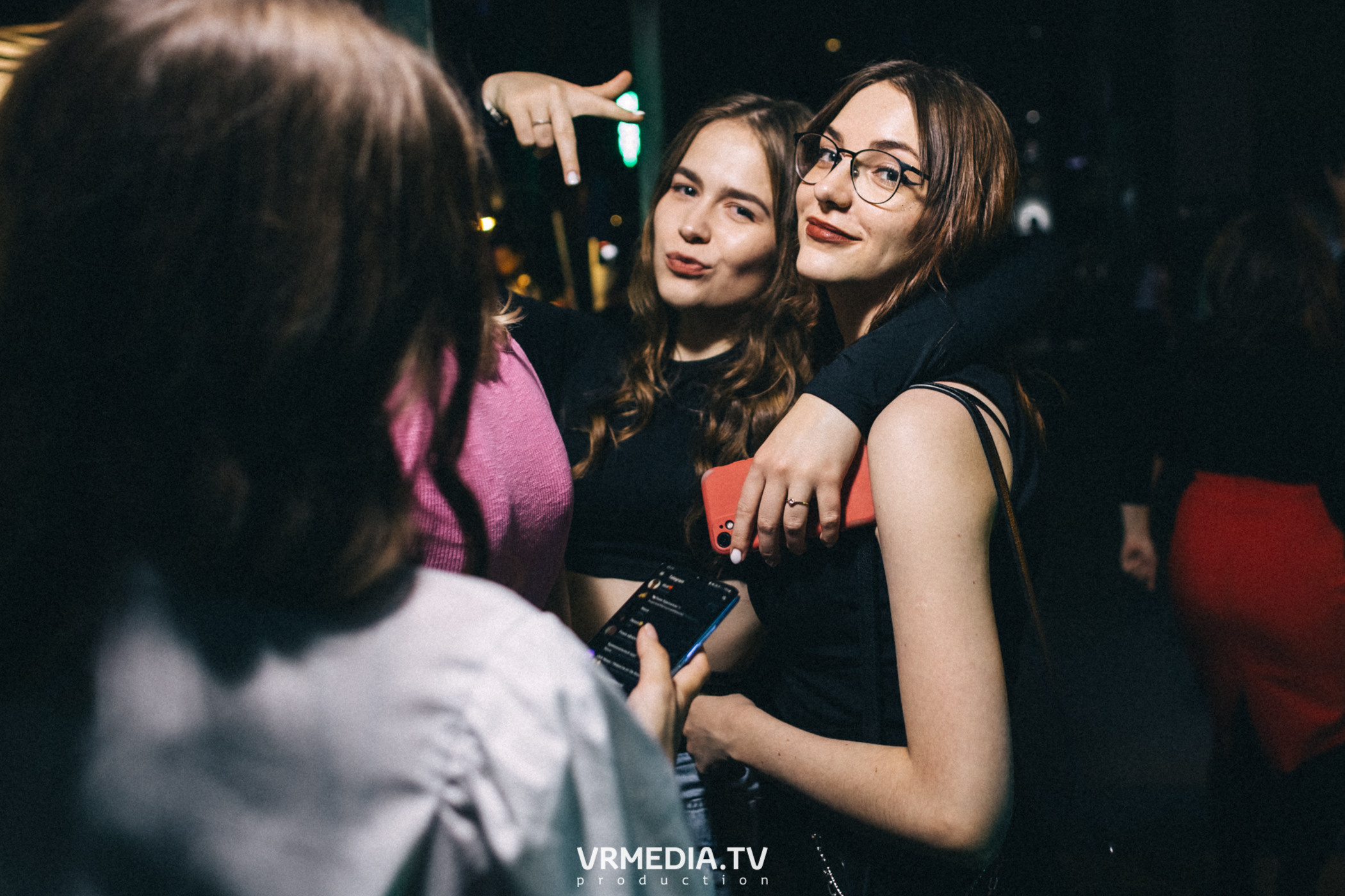 Выходные в баре «DOSKI»