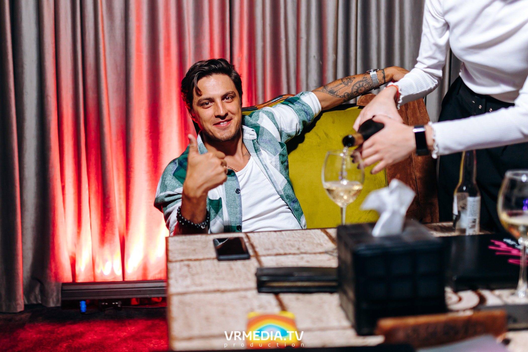 Ночь фотографии в караоке-баре «Volna»