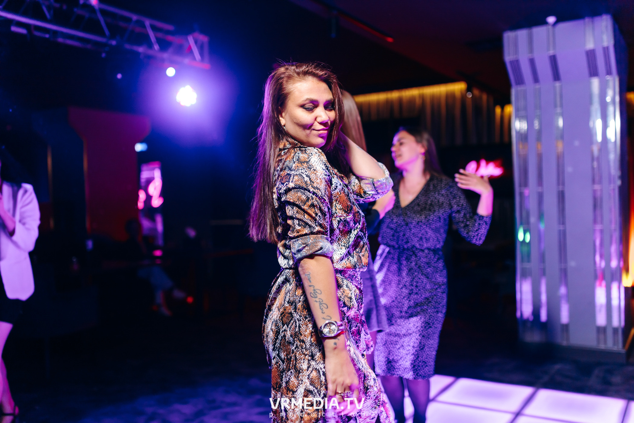 «Жуй орбит без сахара» в караоке-баре «Volna»