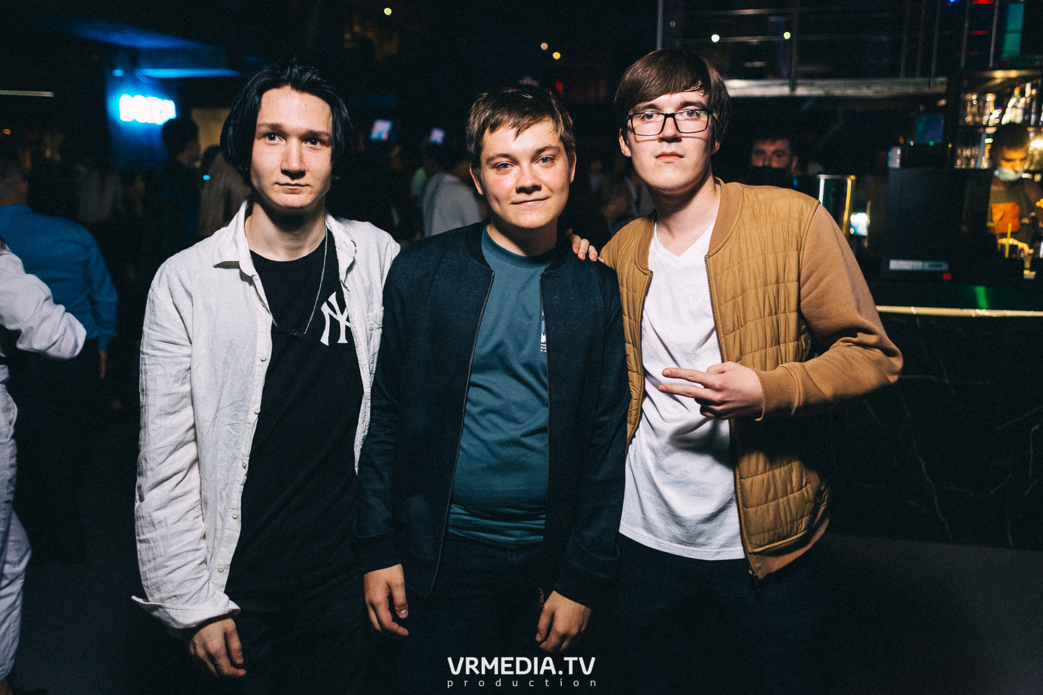 Выходные в баре «DOSKI»