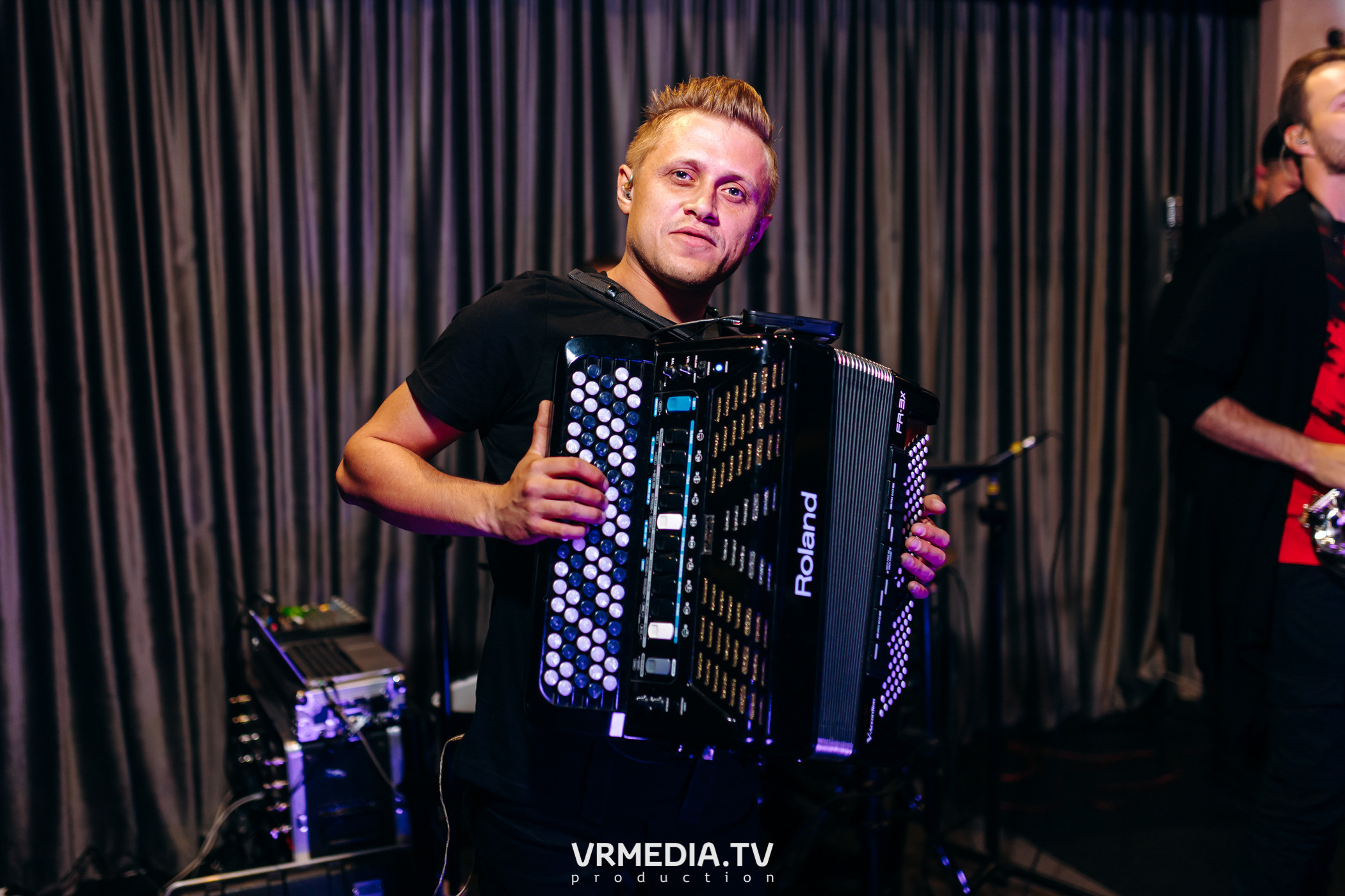 «Жуй орбит без сахара» в караоке-баре «Volna»