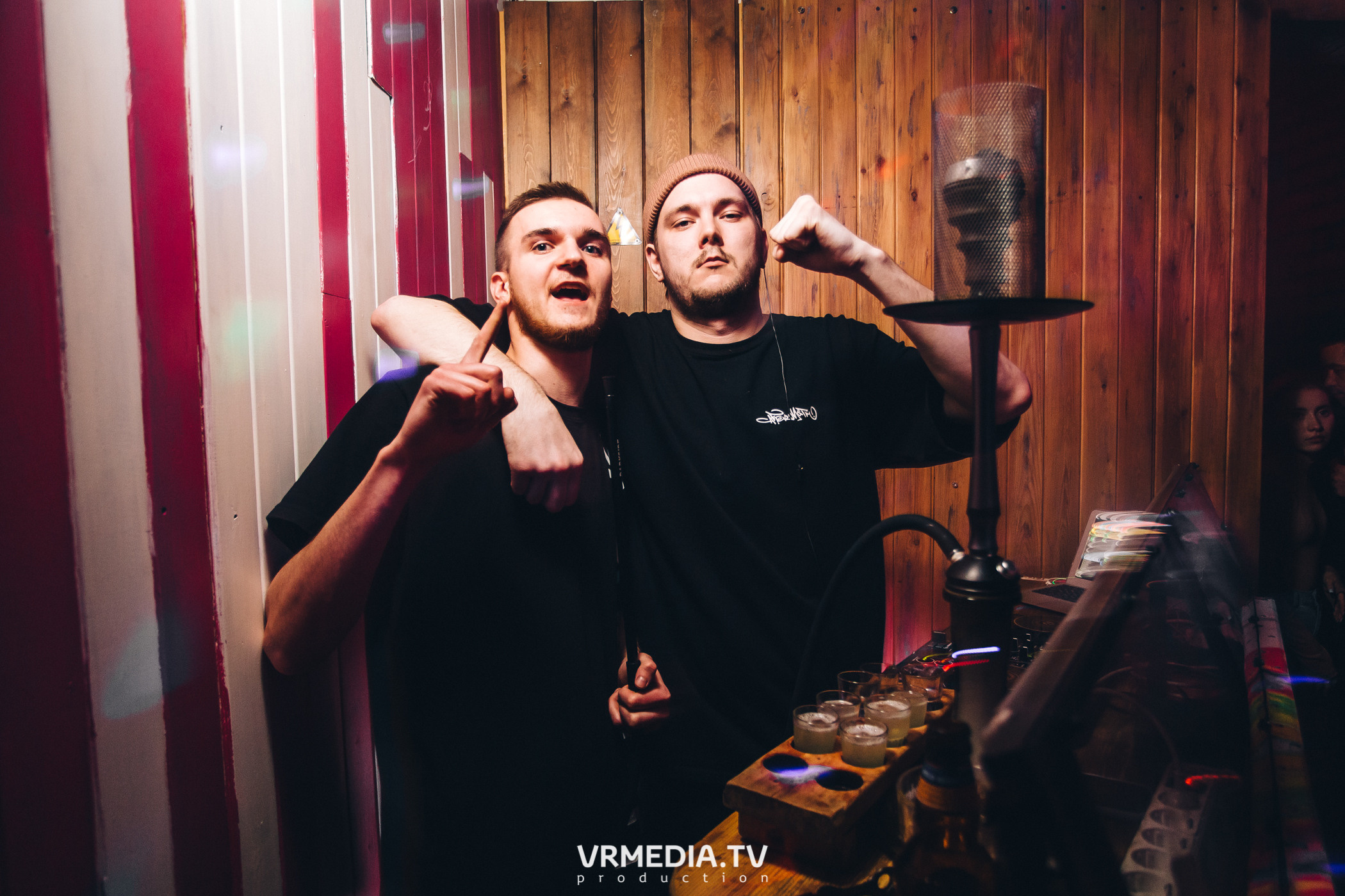 Выходные в баре «Cosmo»