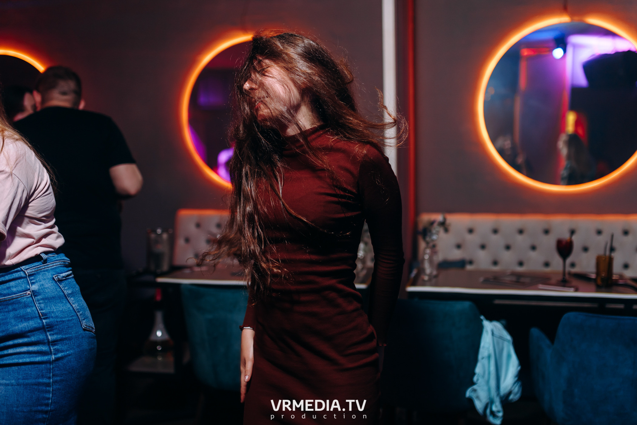 Ночь Безумного Бармена в Lounge Voice Hall «Familia»