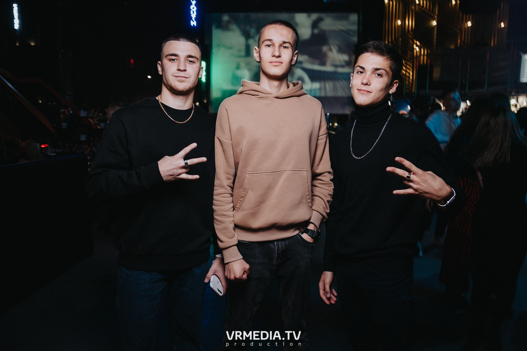 Выходные в баре «DOSKI»