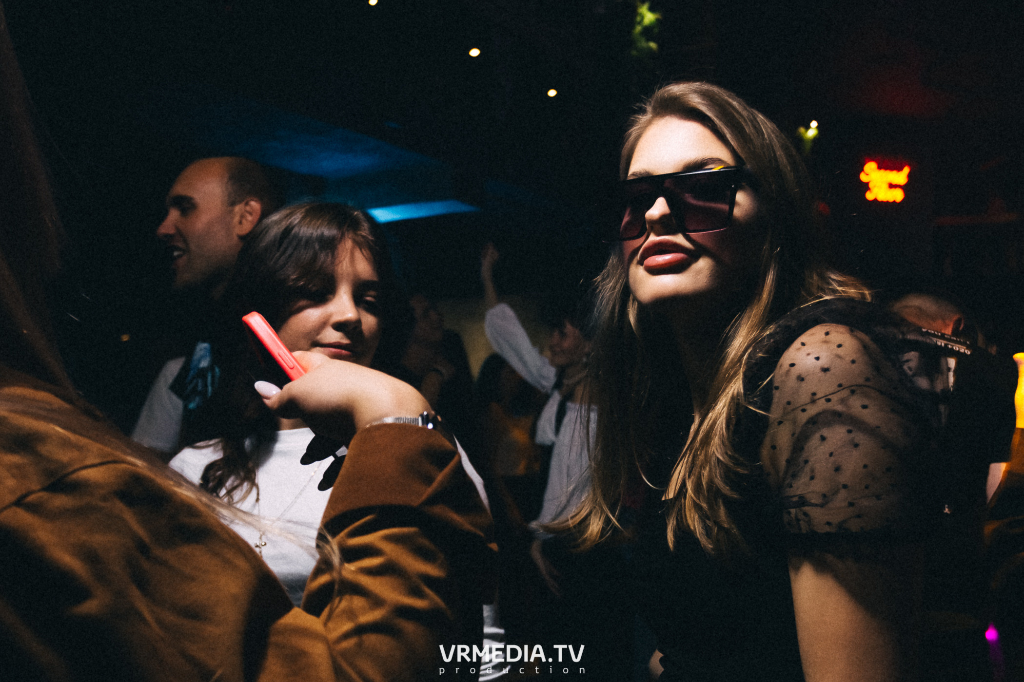 Выходные в баре «DOSKI»