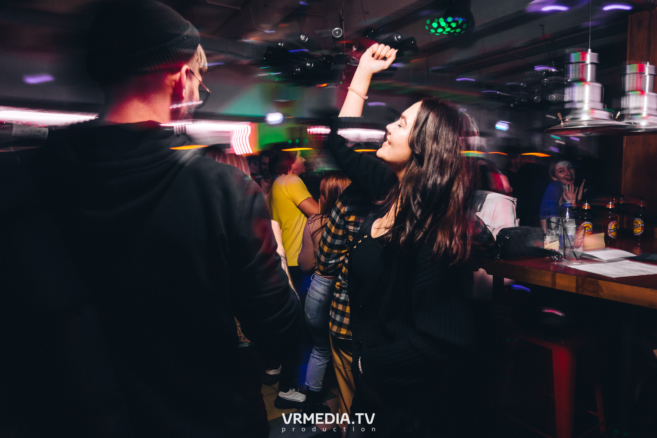 Выходные в баре «Cosmo»