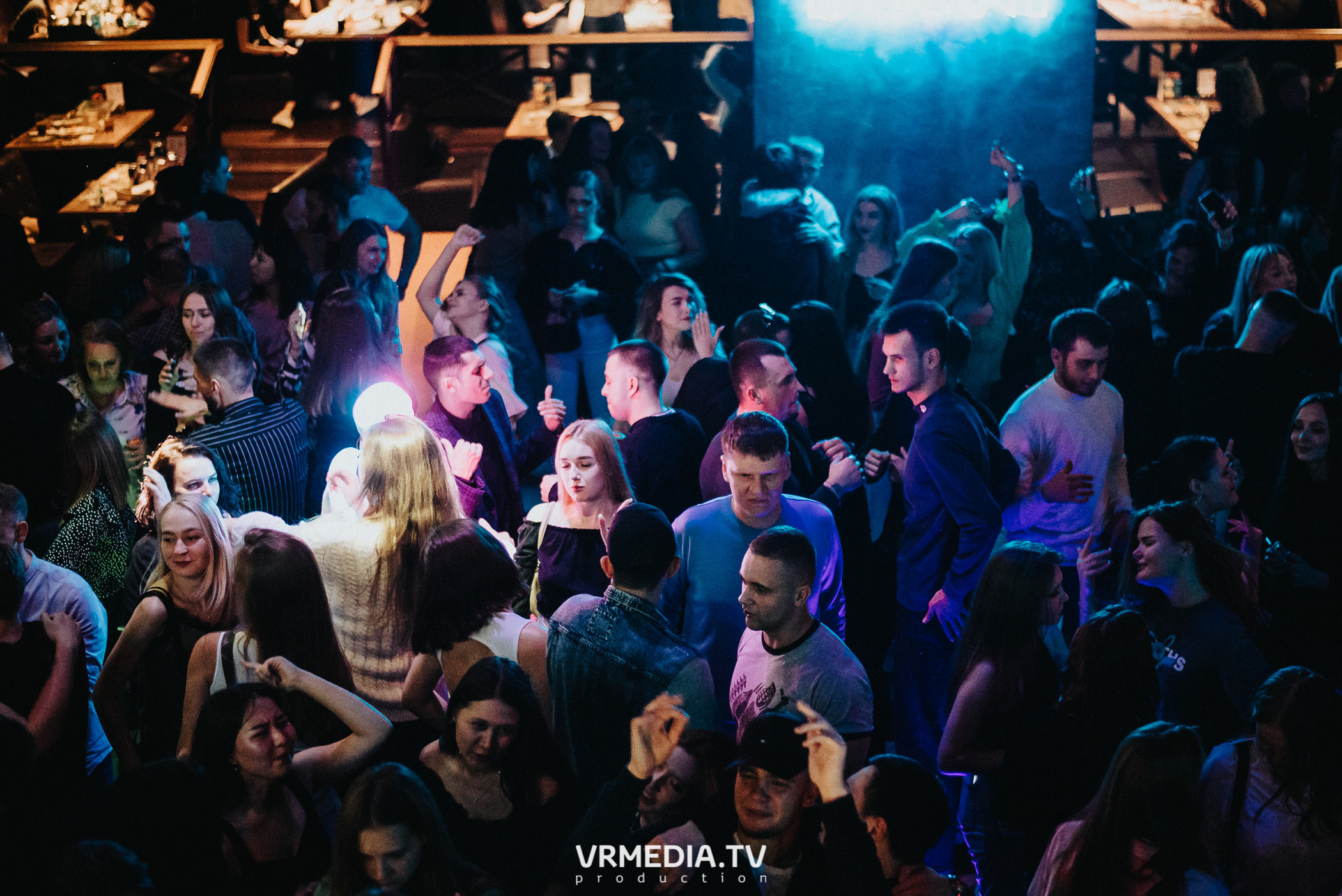 Выходные в баре «DOSKI»