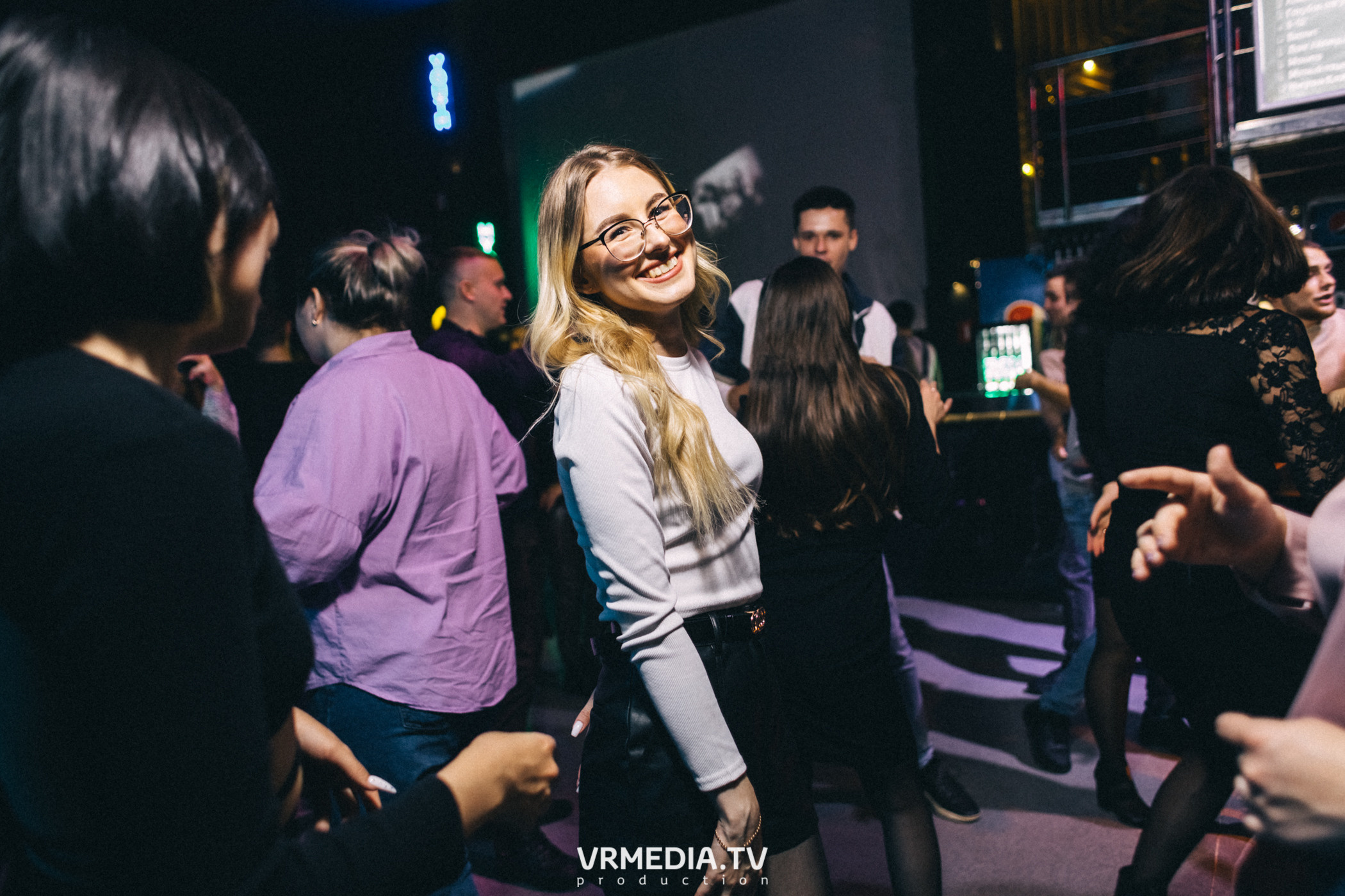 Выходные в баре «DOSKI»