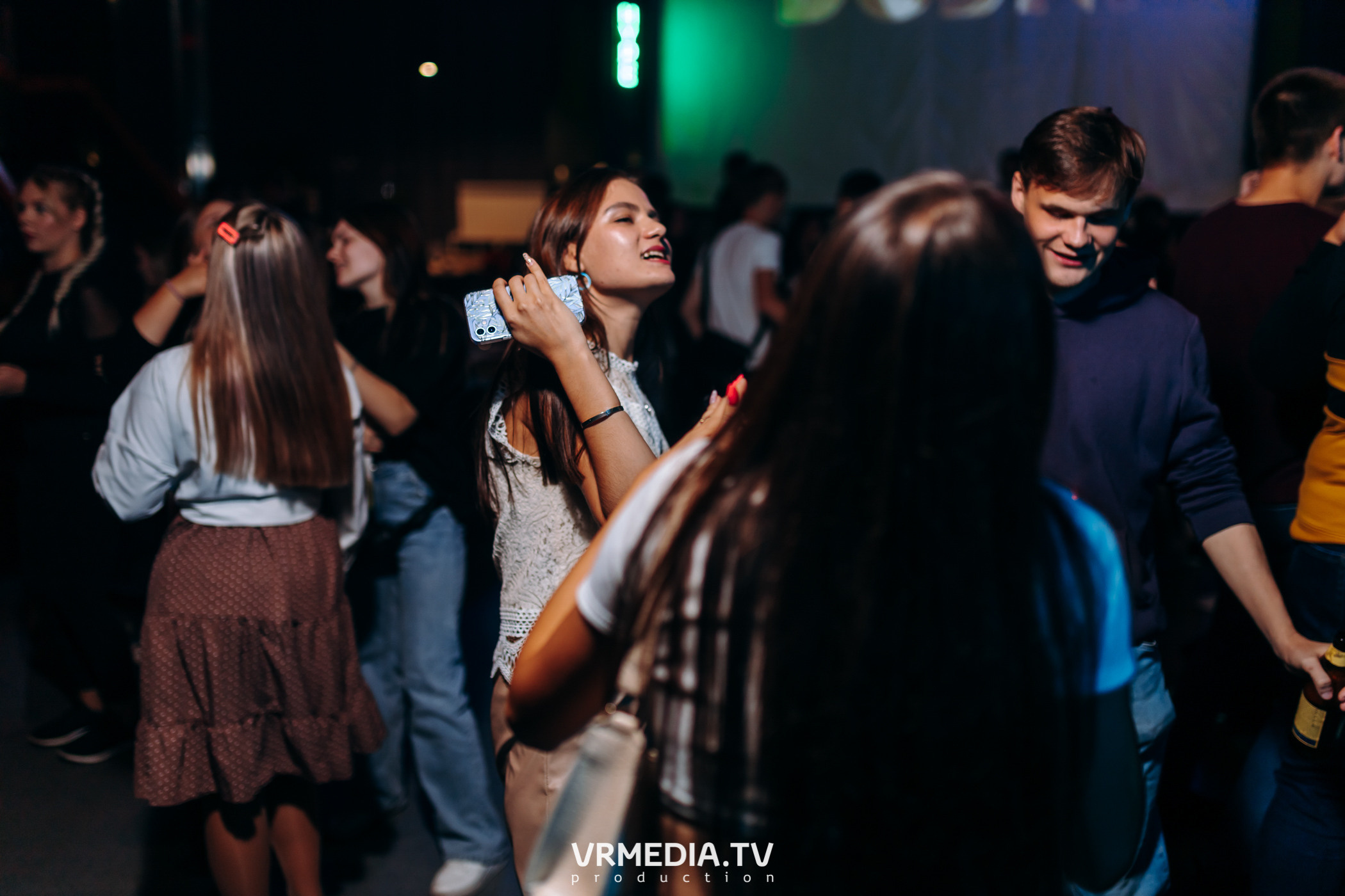 Выходные в баре «DOSKI»