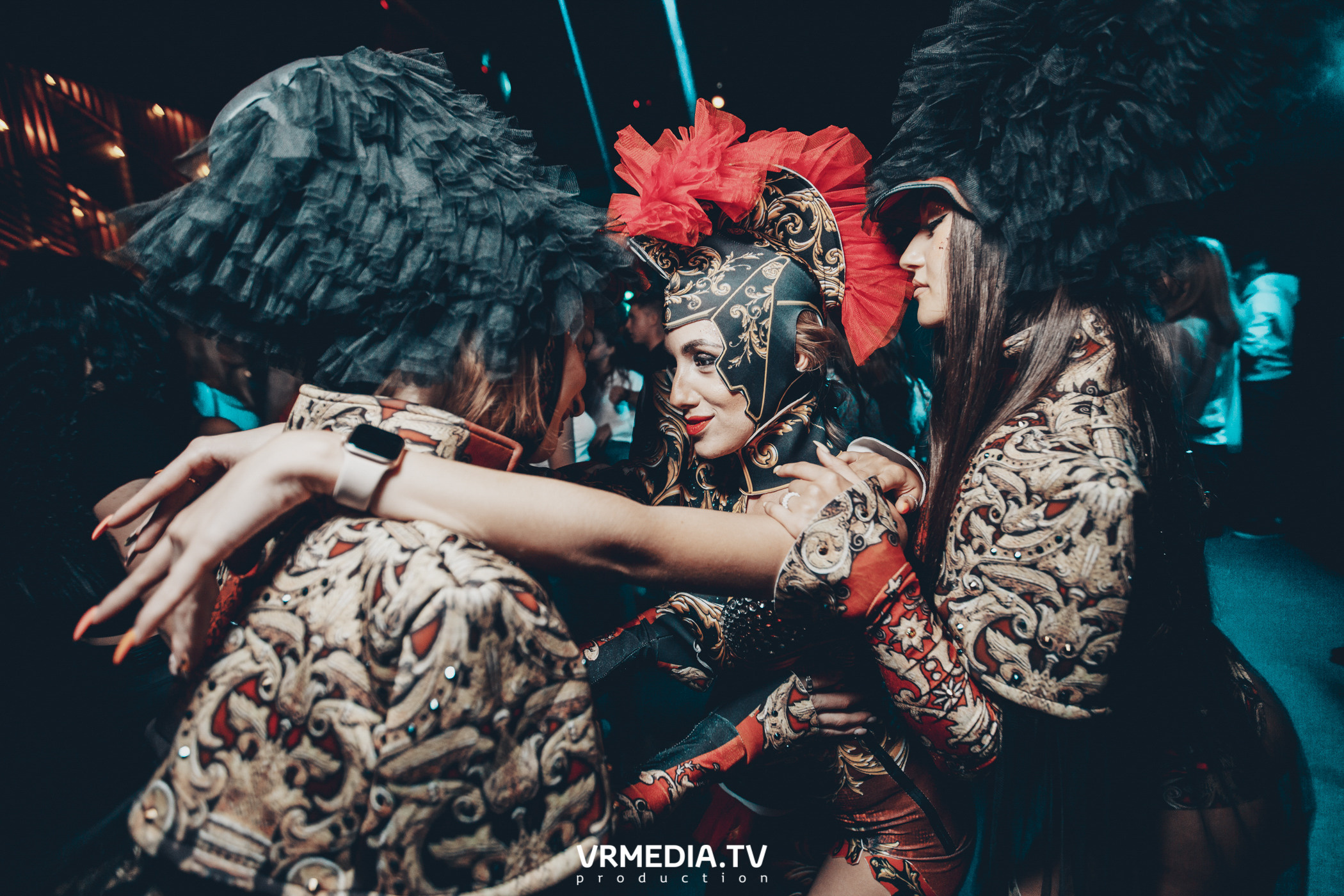 Выходные в баре «DOSKI»