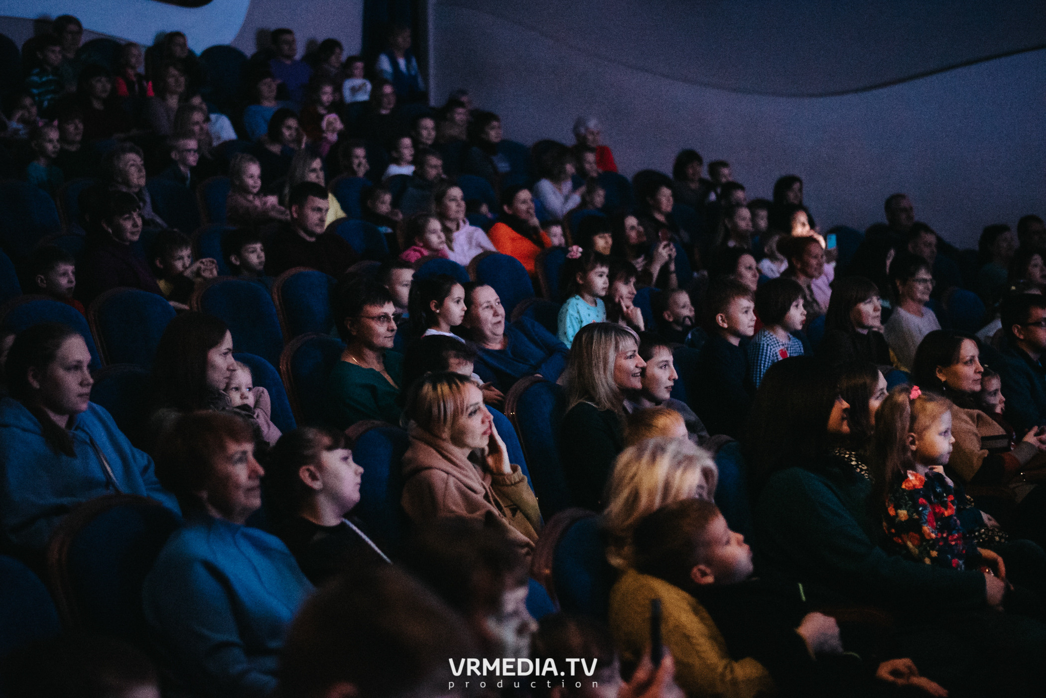 Шоу мыльных пузырей CLINK