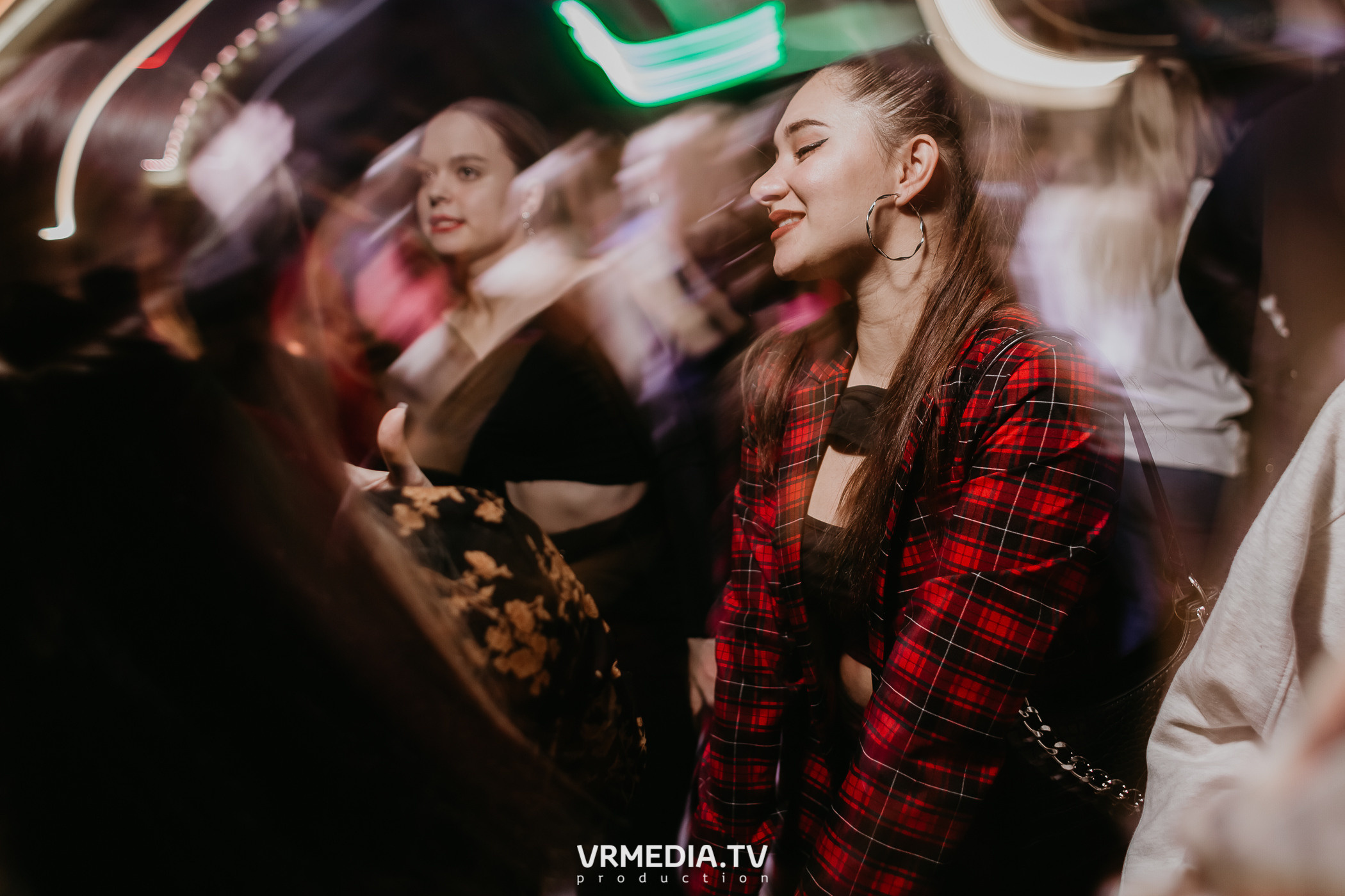 Выходные в баре «DOSKI»