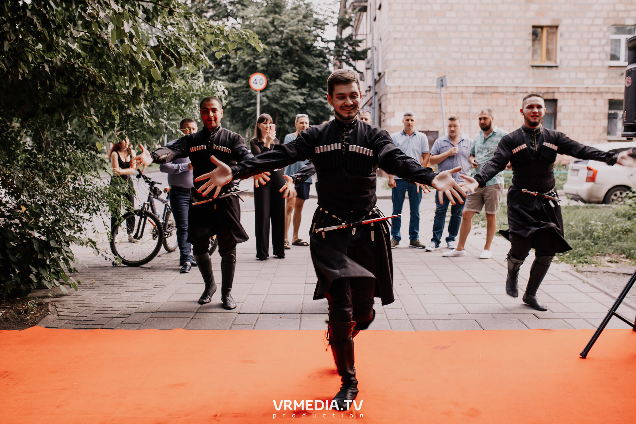 День рождения ресторана «Батоно Хинкали»