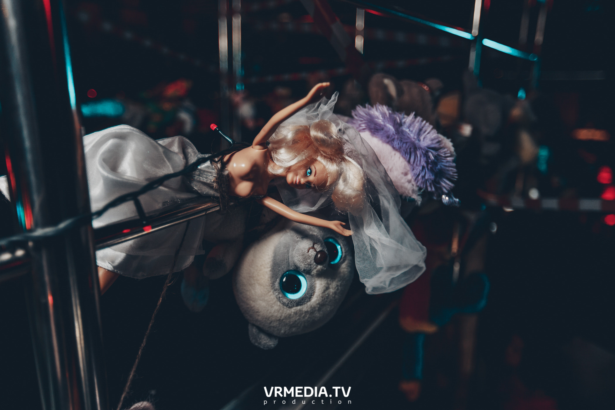 Театр мёртвых кукол в баре «DOSKI»