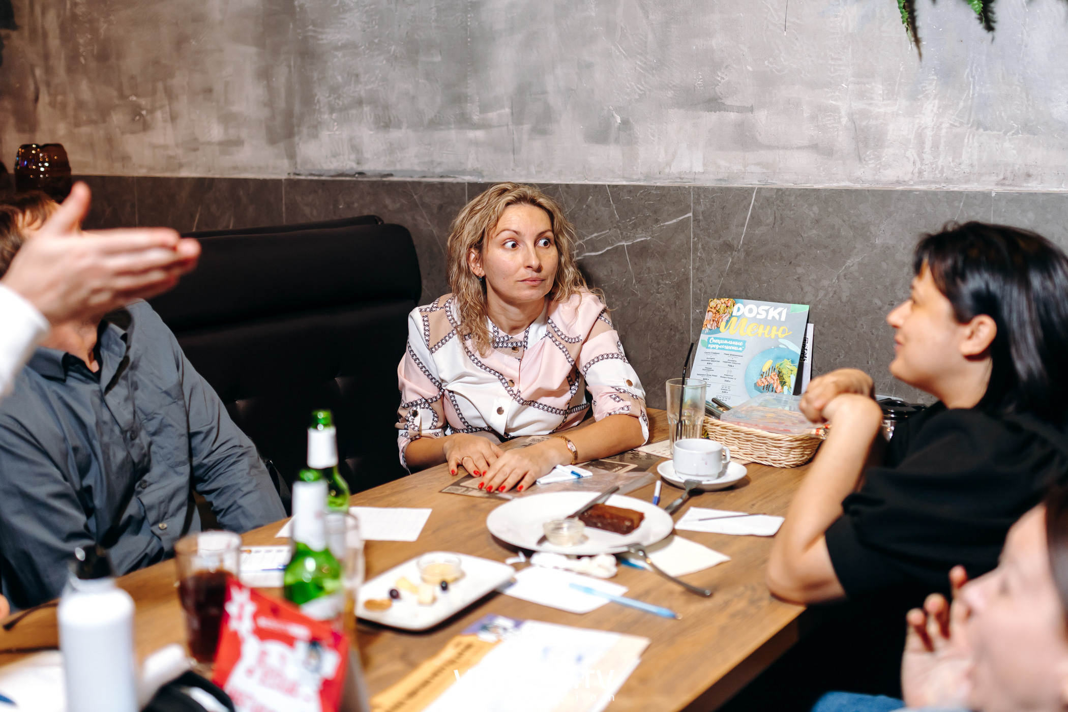 WoW QuiZ в баре «DOSKI»