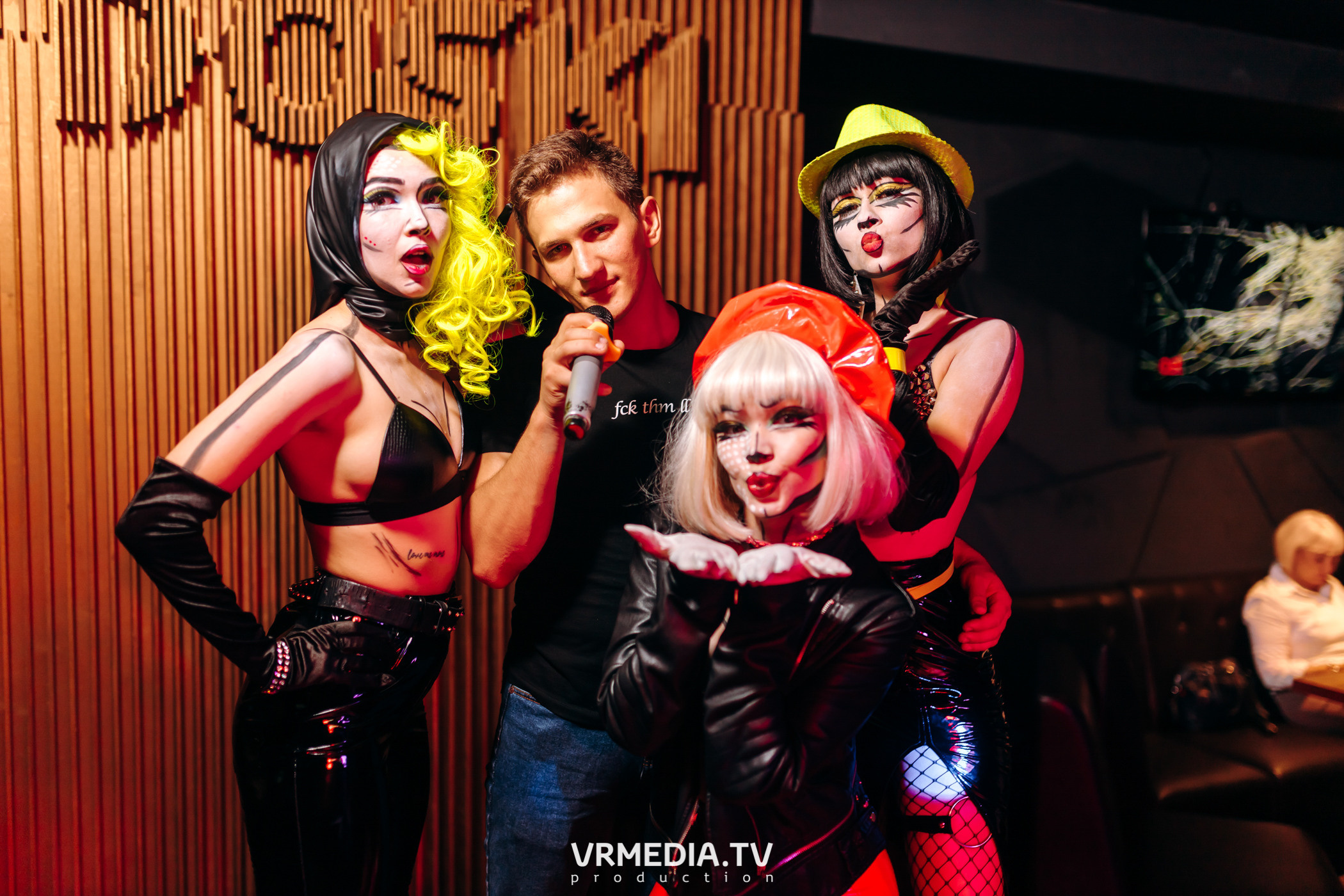 Выходные в баре «DOSKI»