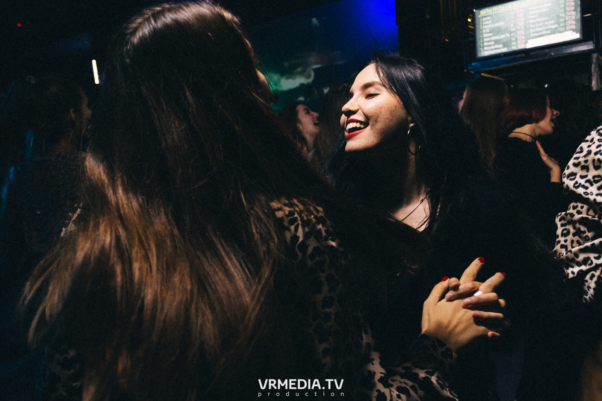 Выходные в баре «DOSKI»