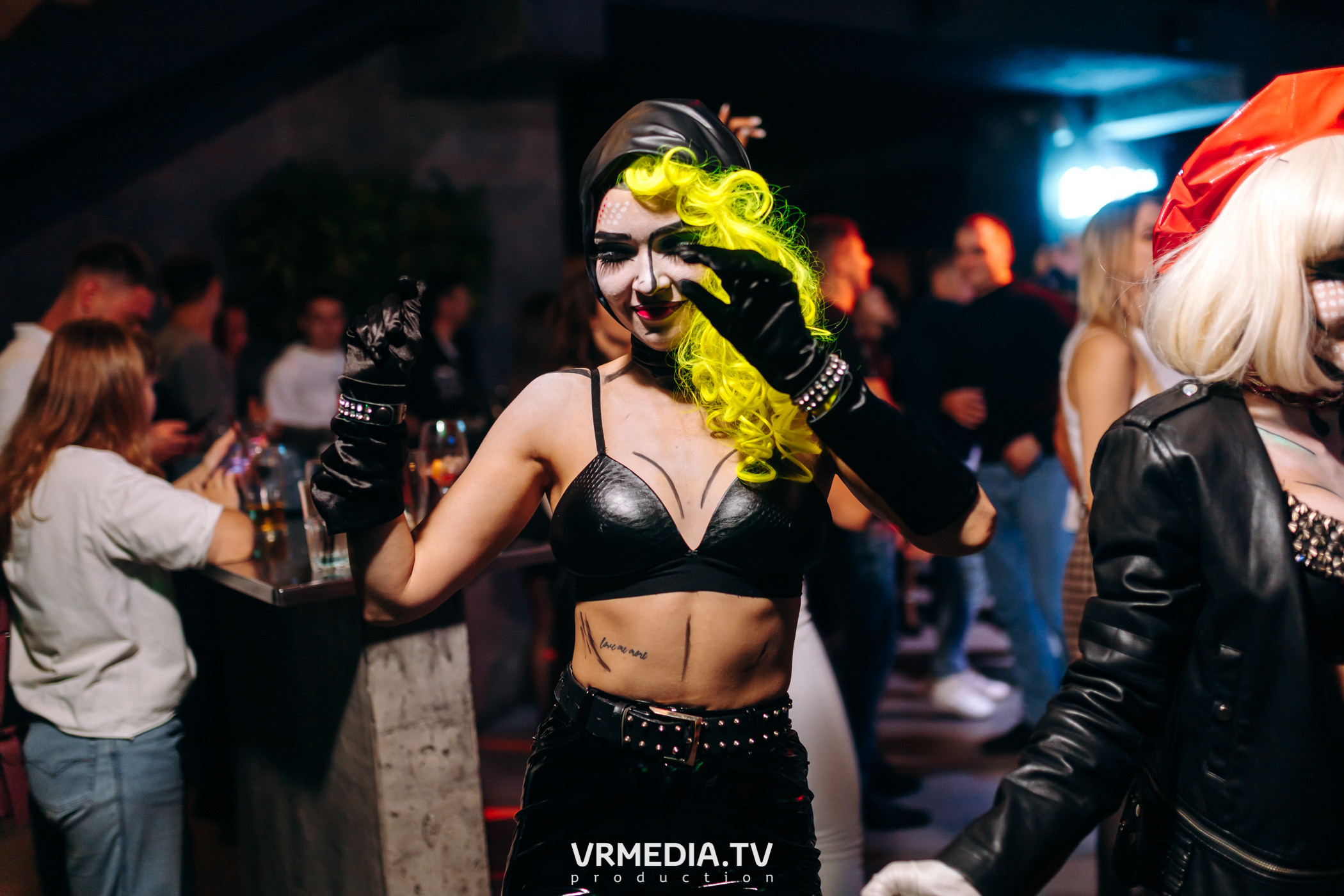 Выходные в баре «DOSKI»