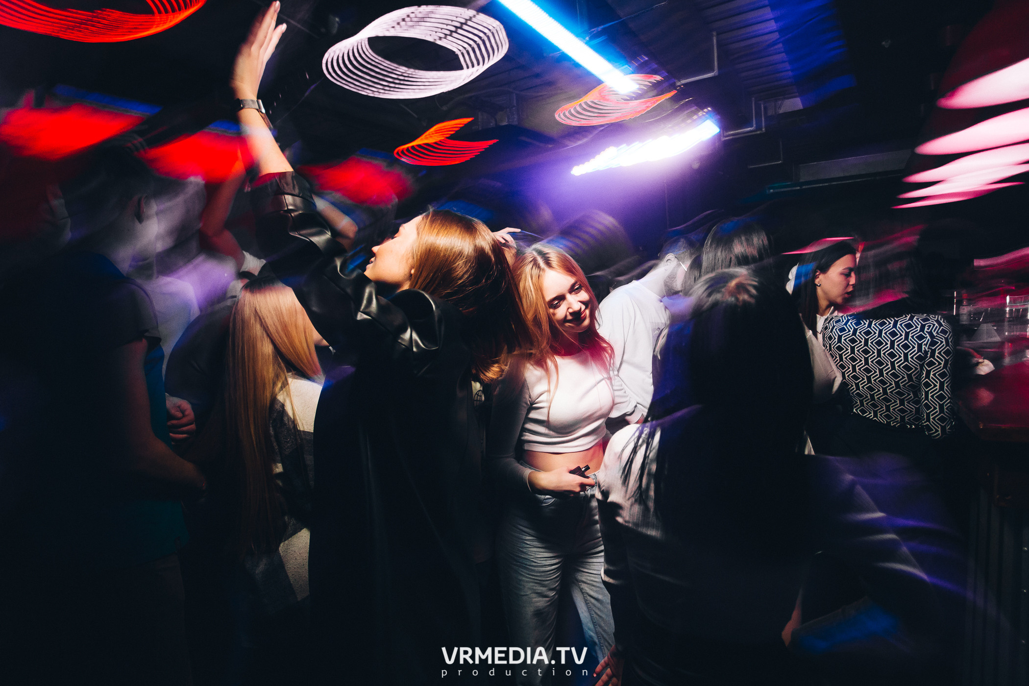 Выходные в баре «Хука Хаус»