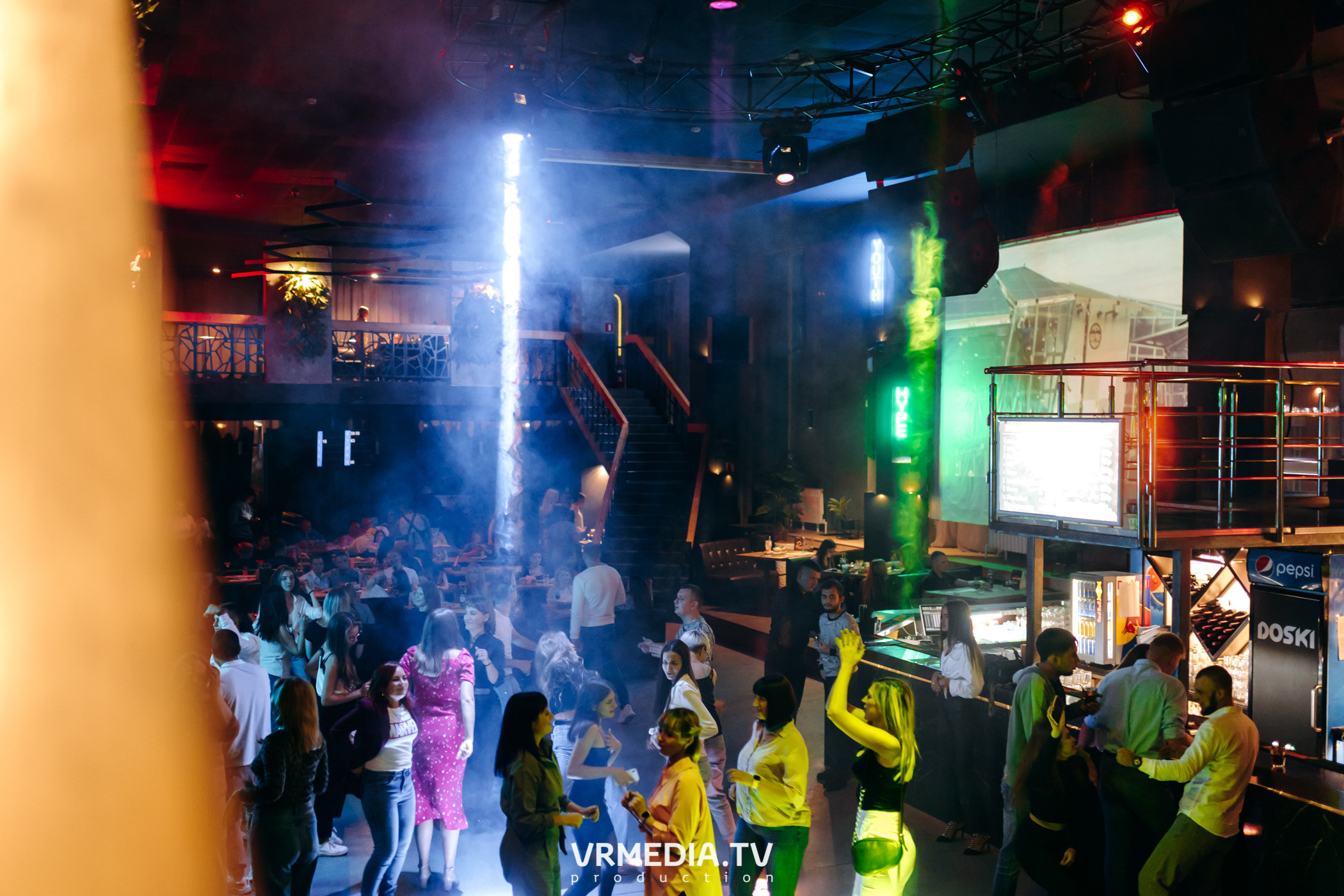 Выходные в баре «DOSKI»