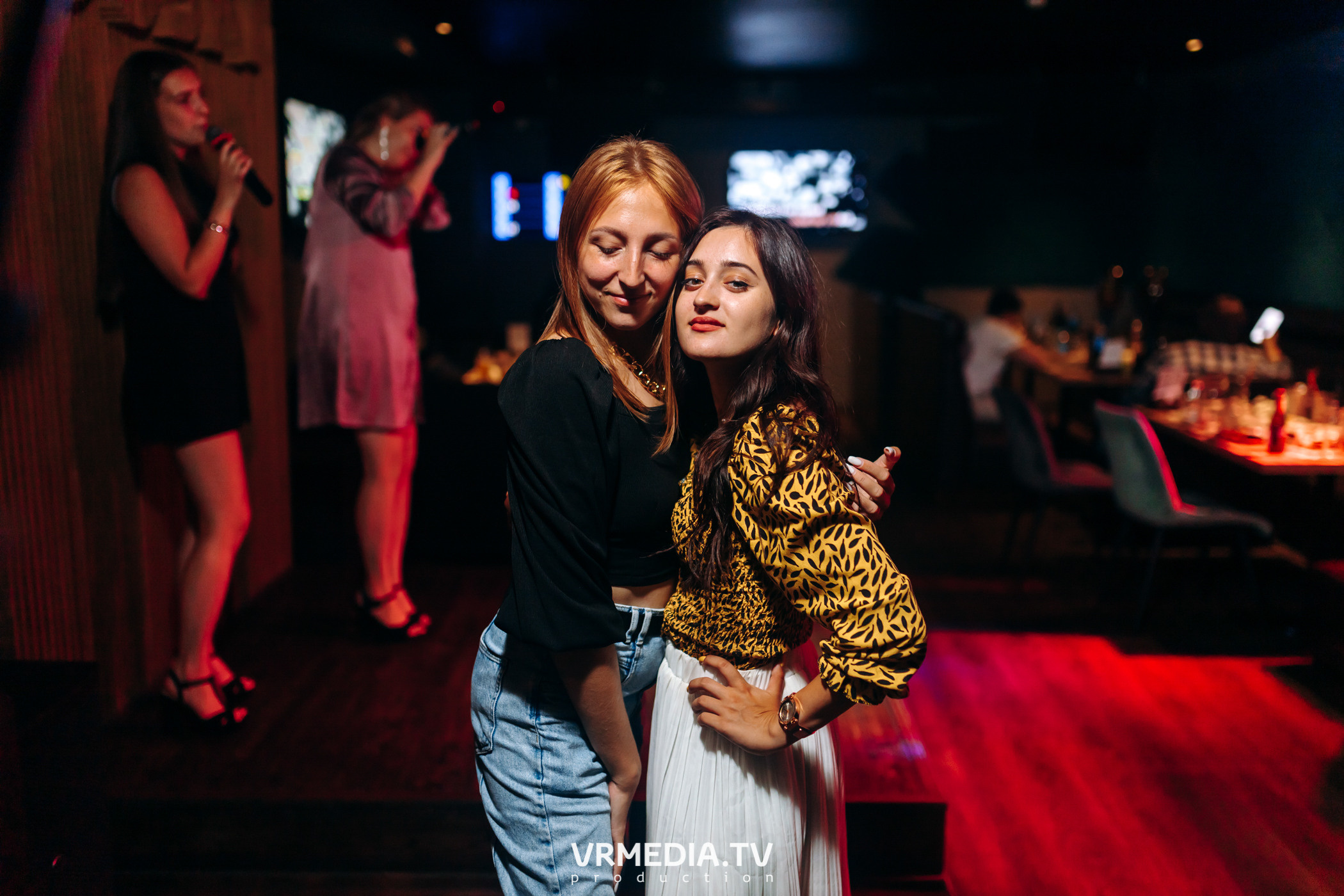 Выходные в баре «DOSKI»