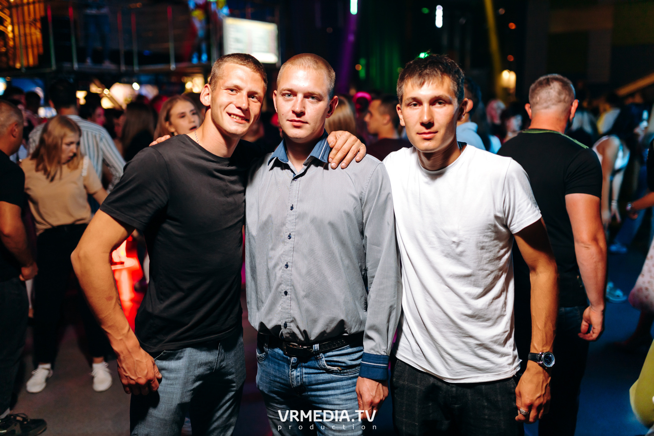 Выходные в баре «DOSKI»