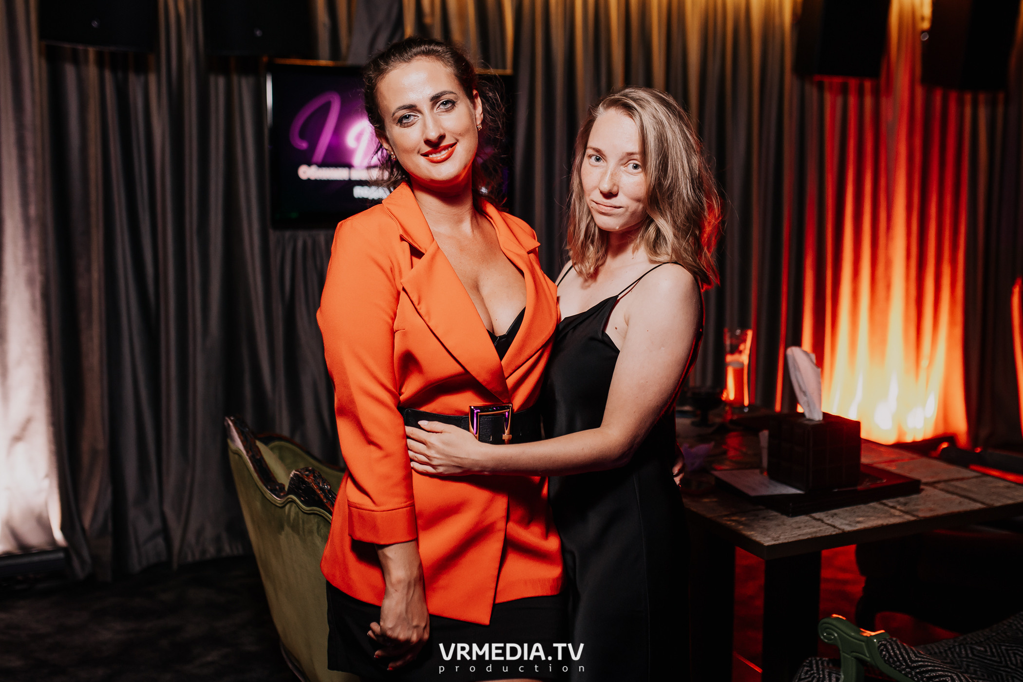 Выходные в караоке-баре «Volna»