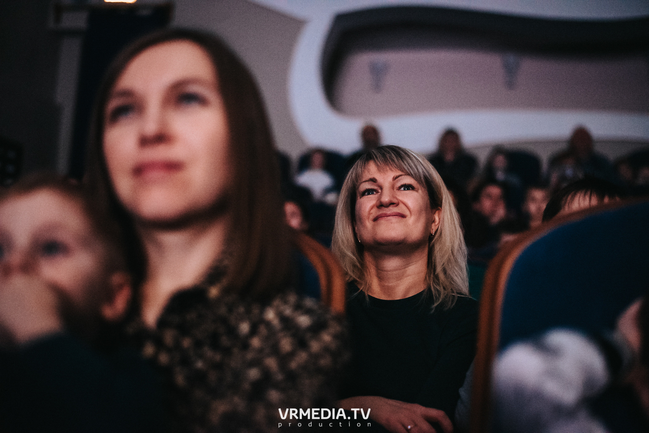 Шоу мыльных пузырей CLINK