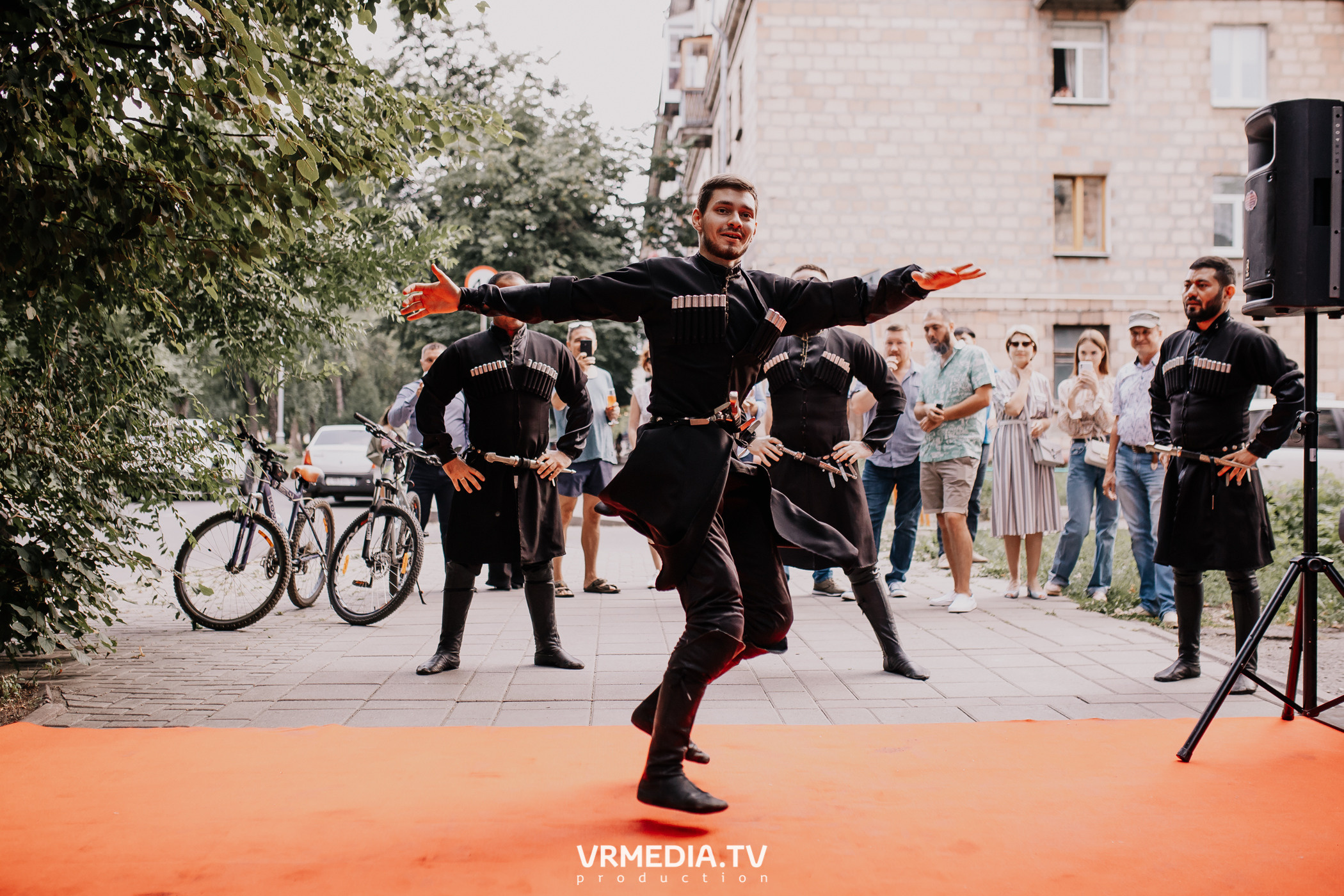 День рождения ресторана «Батоно Хинкали»