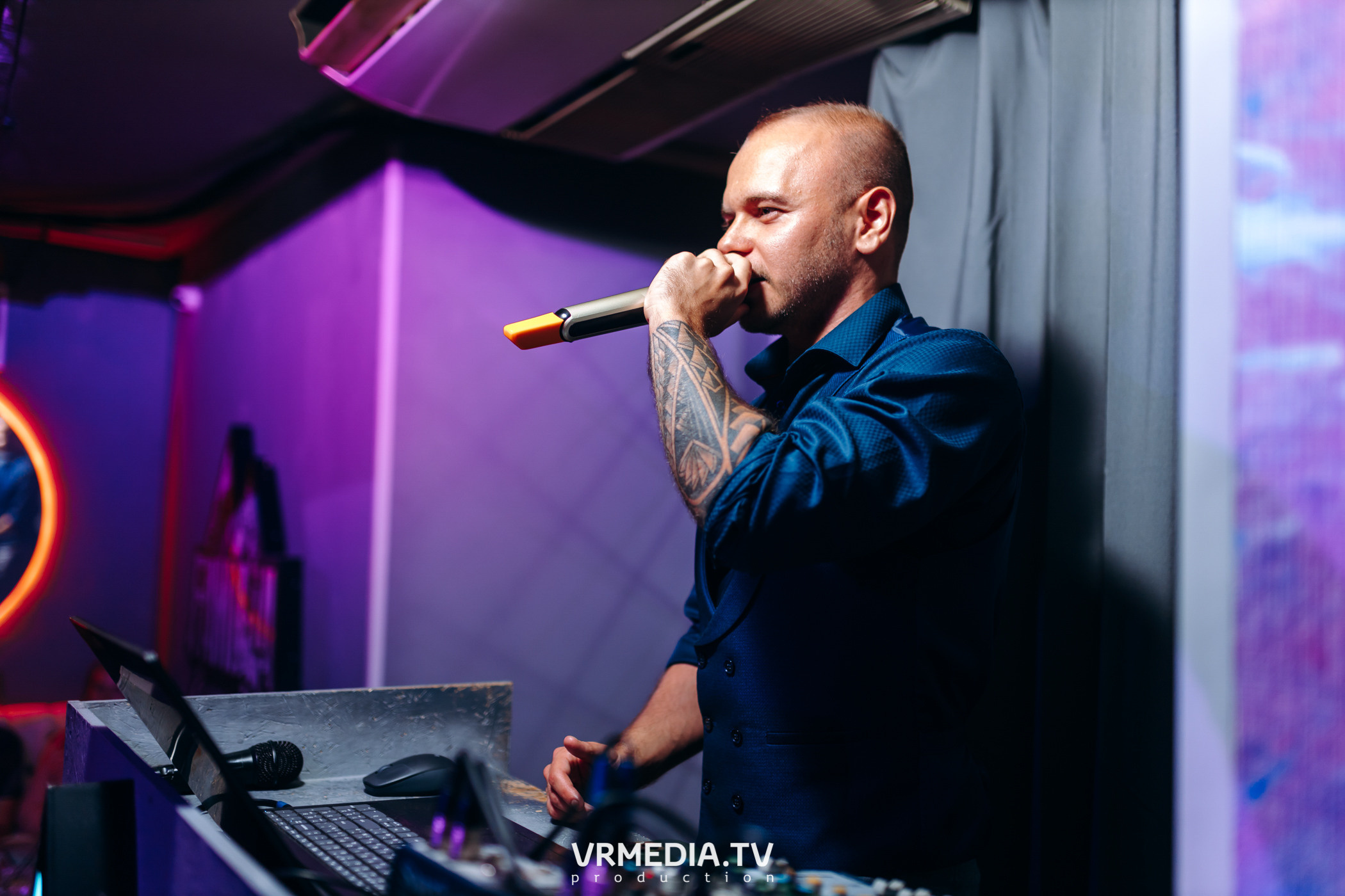 Ночь Безумного Бармена в Lounge Voice Hall «Familia»