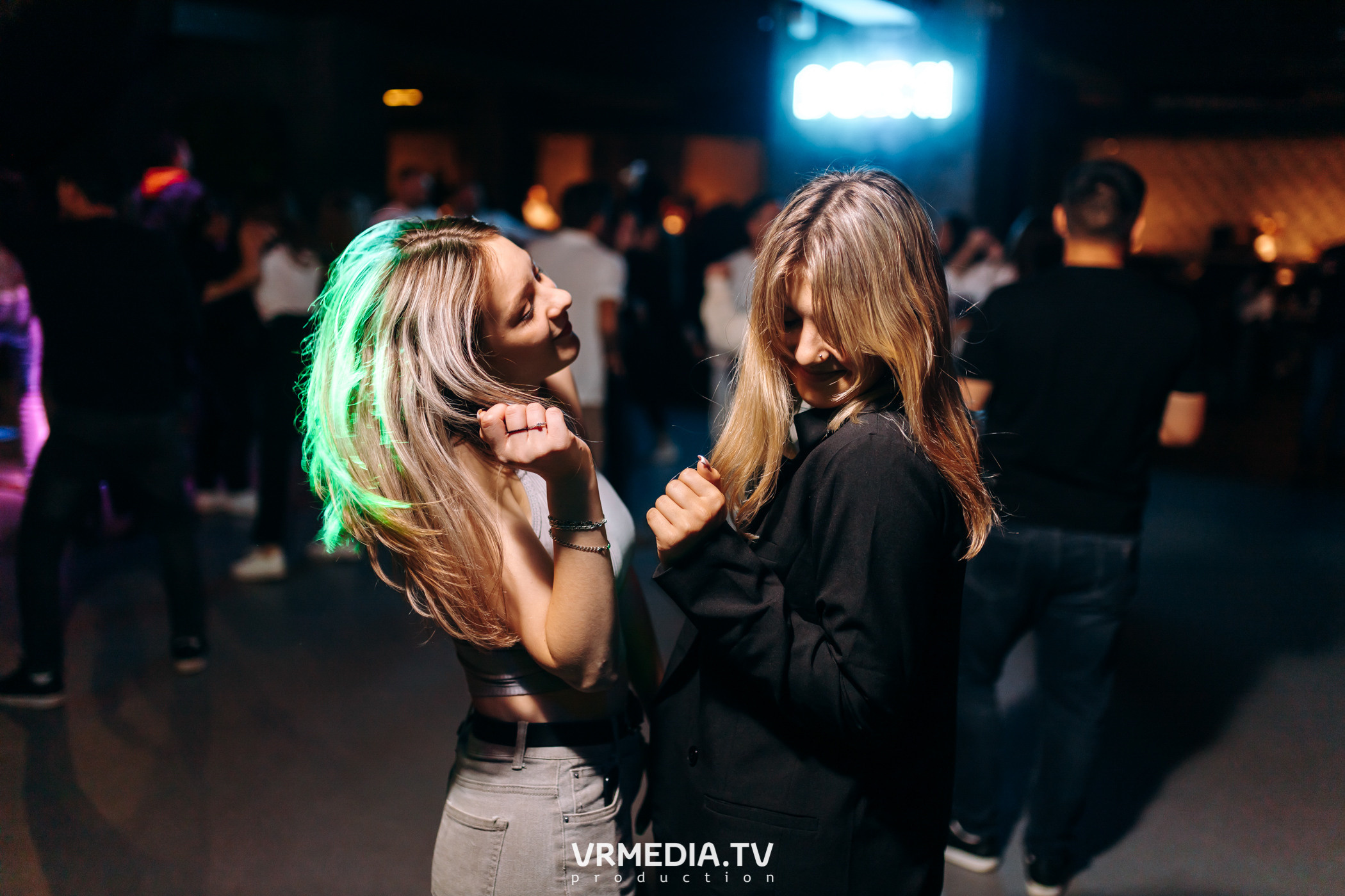 Выходные в баре «DOSKI»