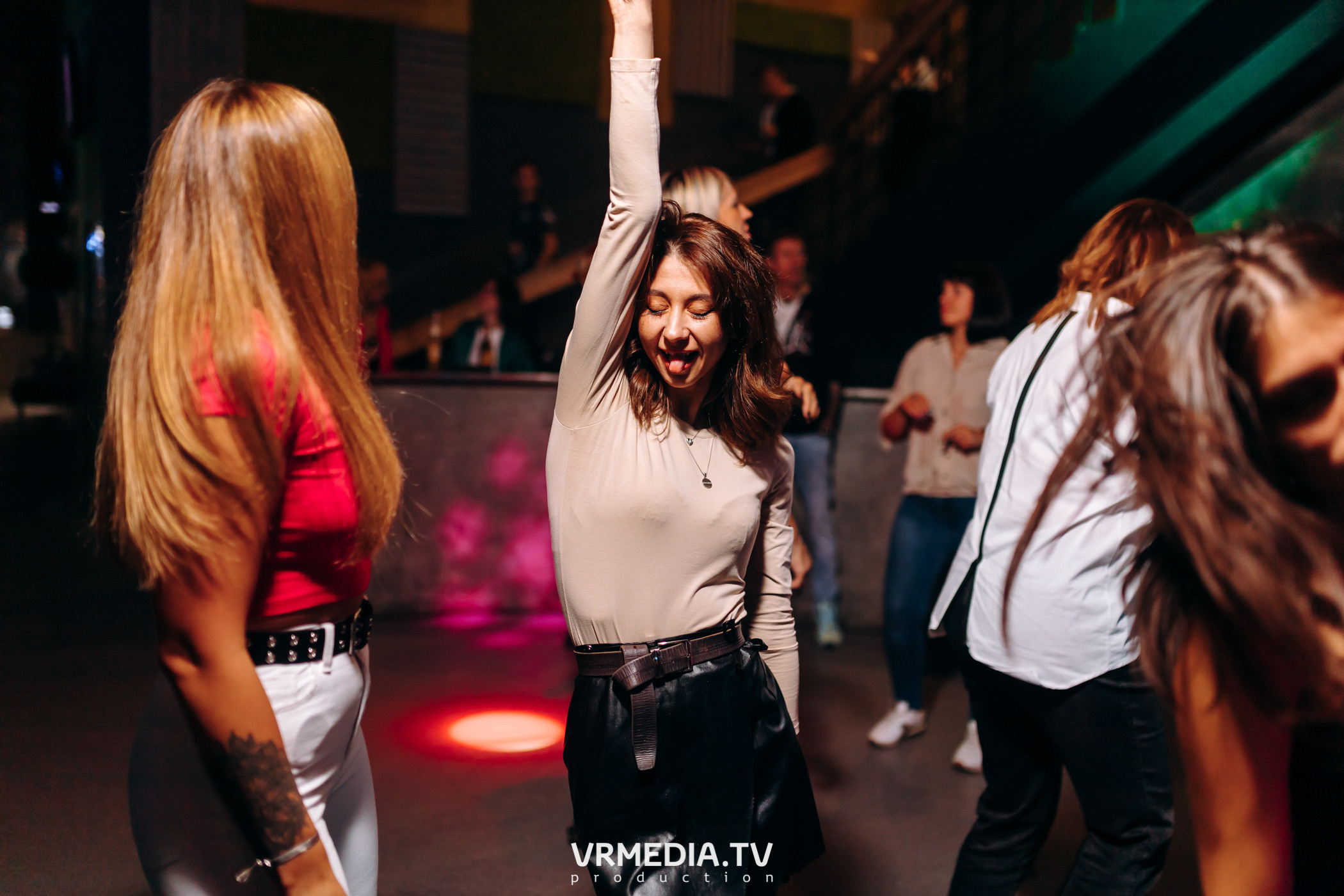 Выходные в баре «DOSKI»