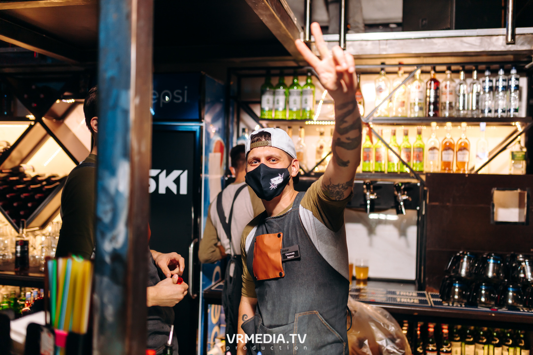 Выходные в баре «DOSKI»