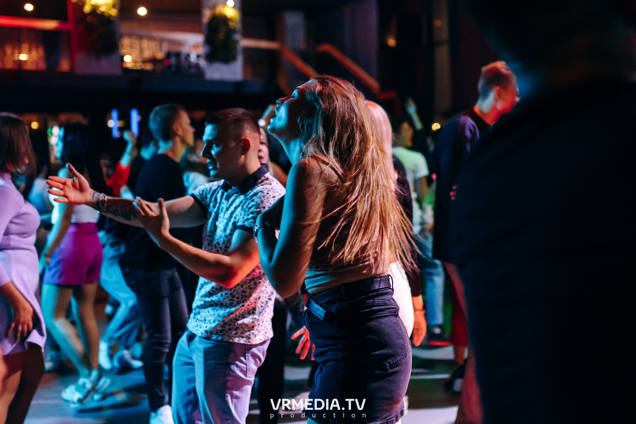 Выходные в баре «DOSKI»