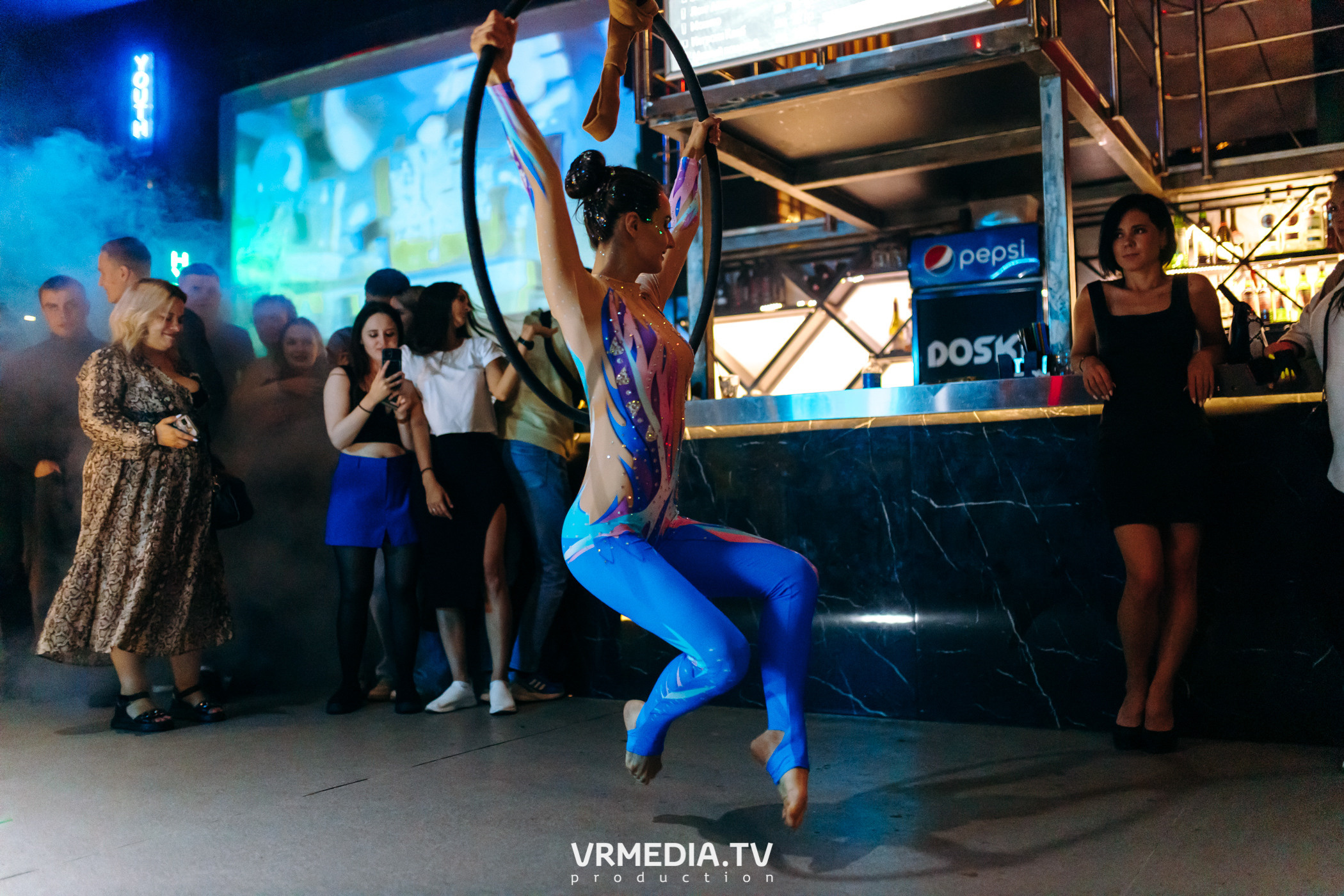 Выходные в баре «DOSKI»