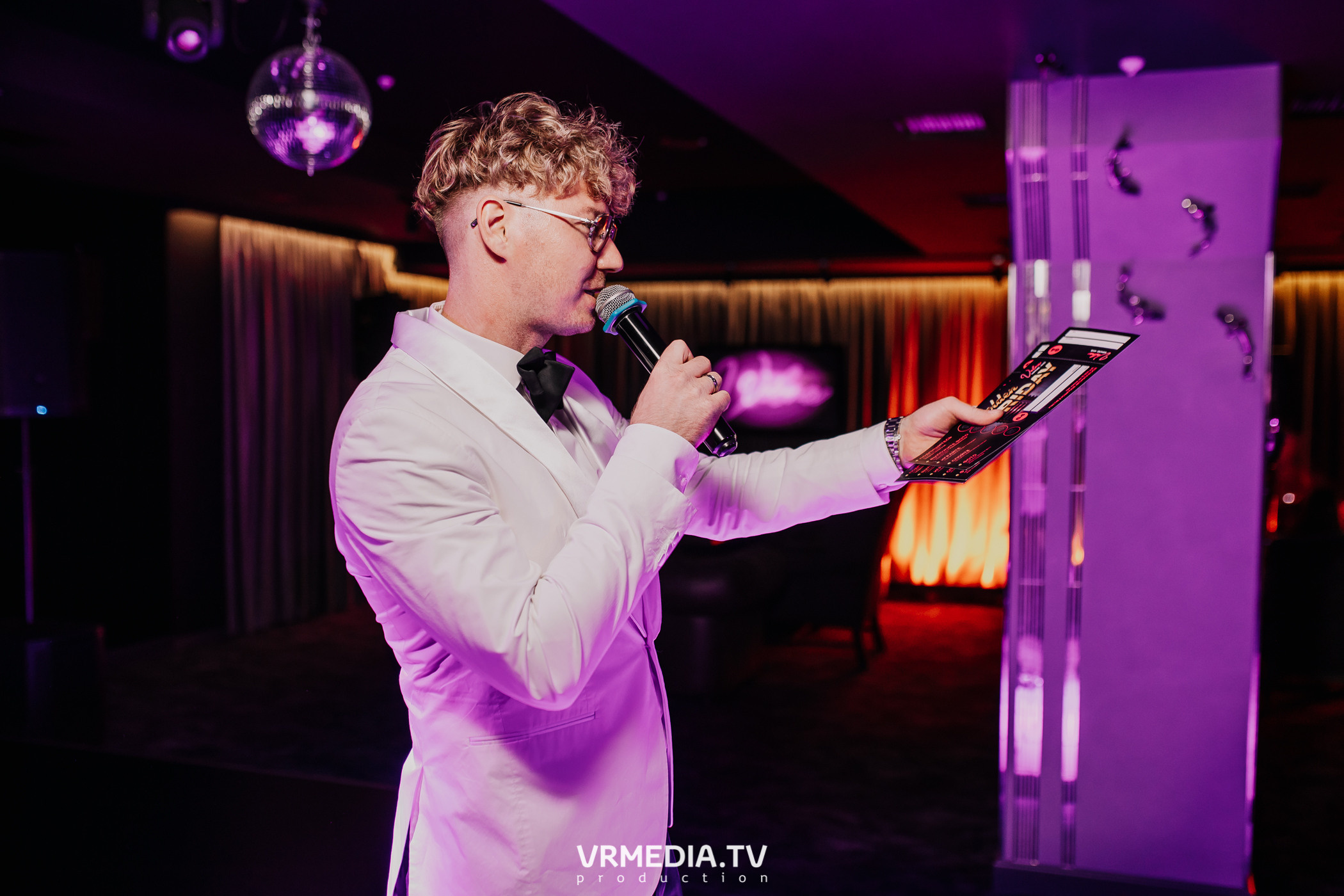 Выходные в караоке-баре «Volna»