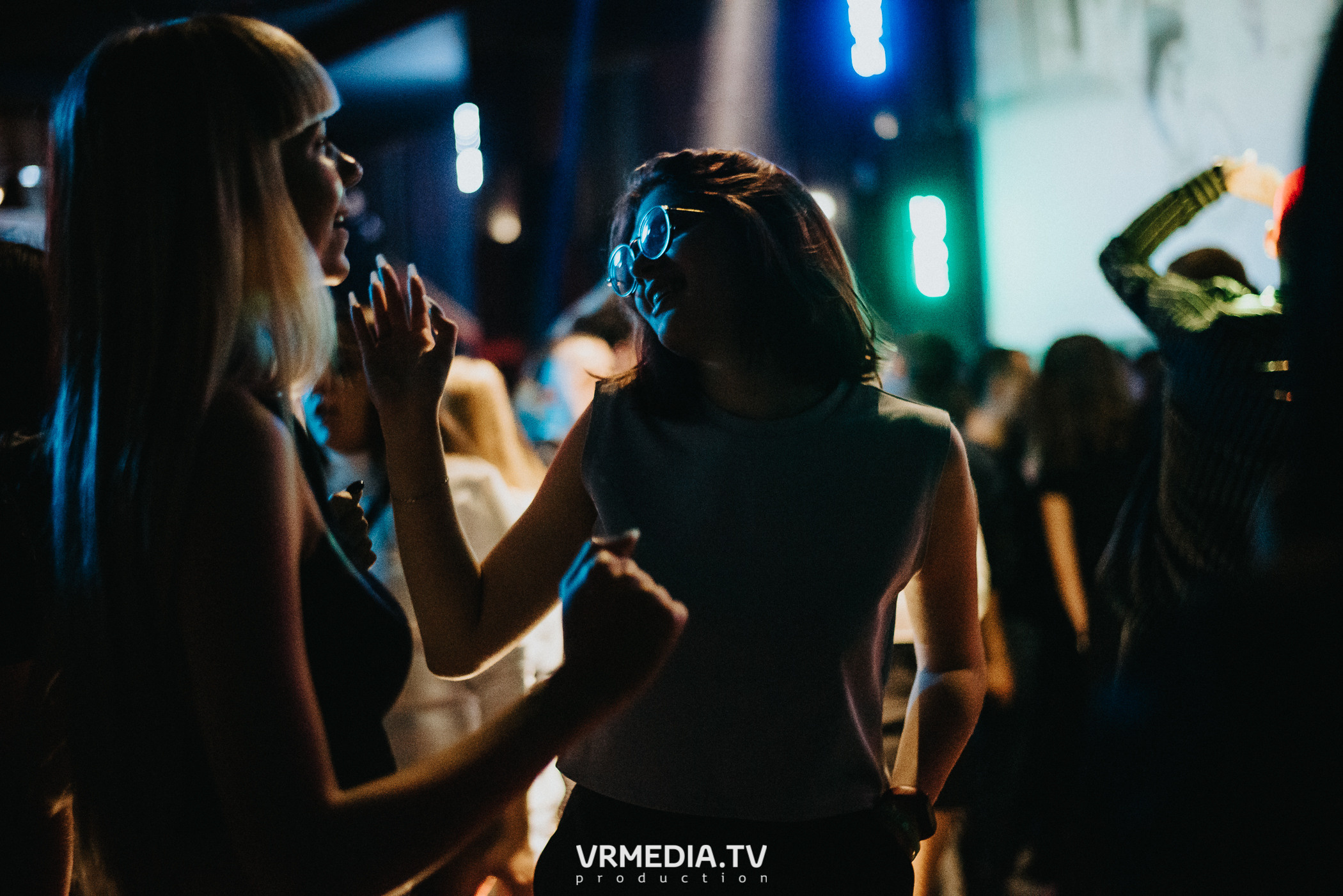 Выходные в баре «DOSKI»