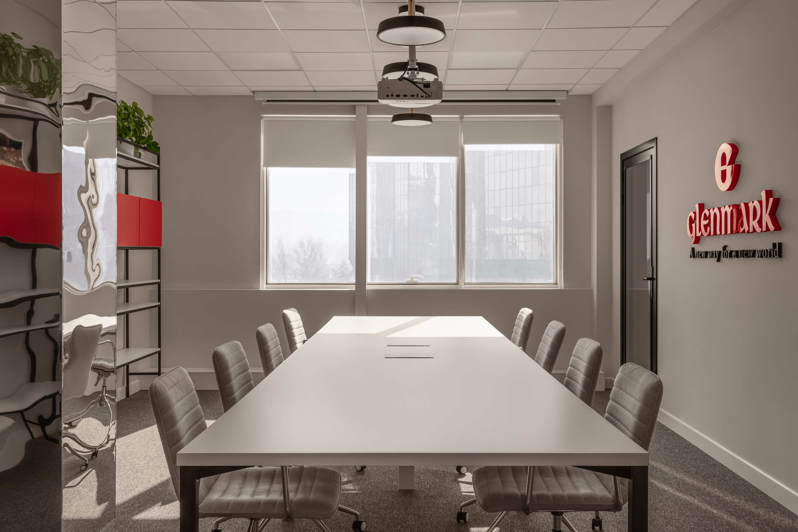 Анна Ракова — офис «Glenmark». Roman Yakunin — interior photographer in Almaty, Kazakhstan