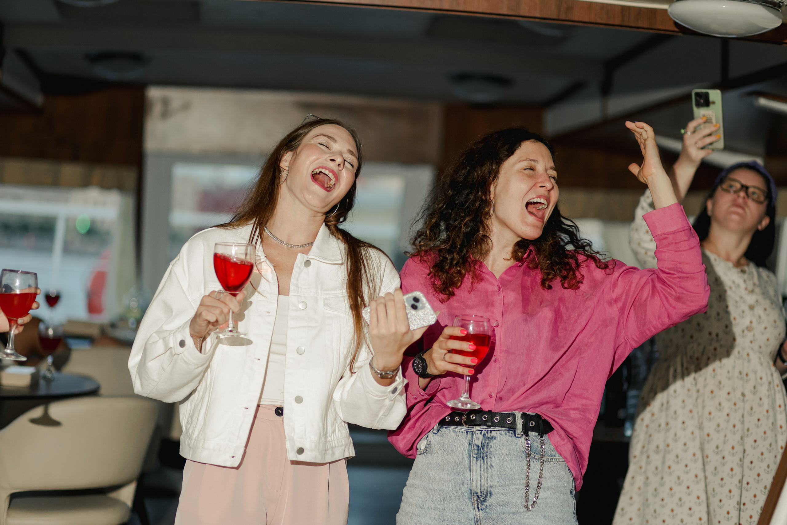 Gravity Project круизы. Репортажный и портретный фотограф в Санктпетербурге. Видиосъемка мероприятий в Санкт-Петербурге