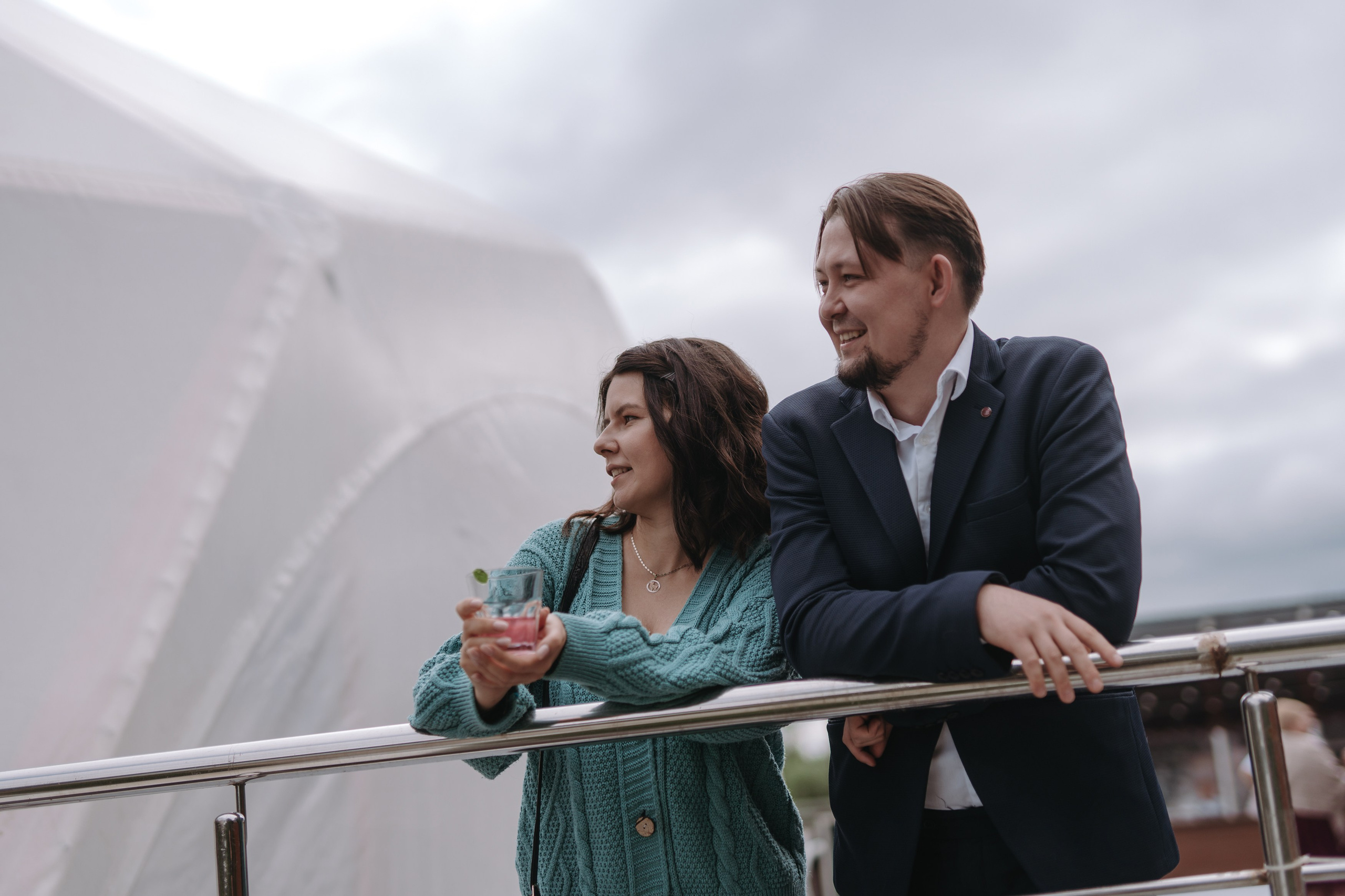 КАФЕ М5 / ХОТИМ ЕДИМ / БОГДАН НАСЫРОВ / ИЛЬНАР АХМАДУЛЛИН