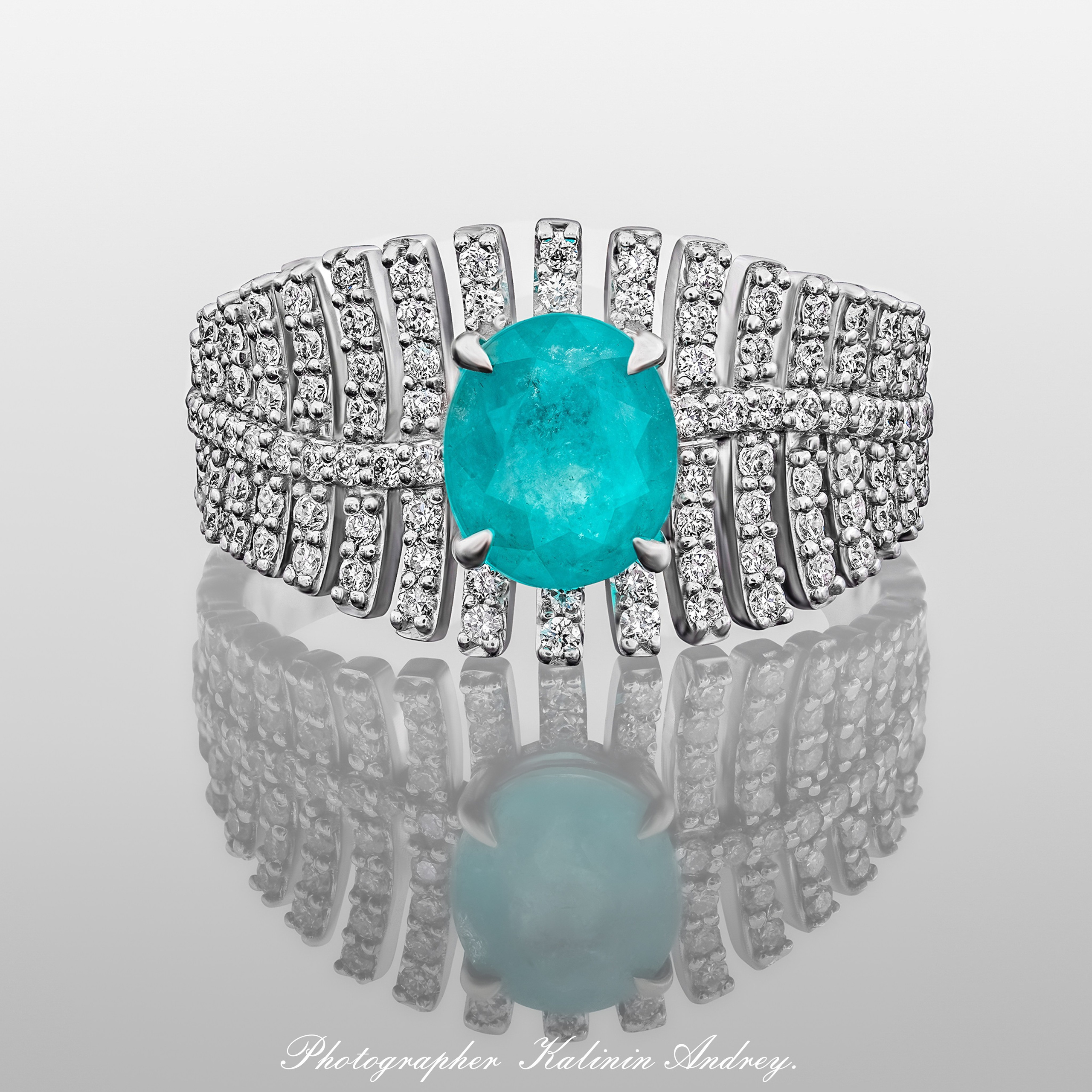 Рекламная эксклюзивная предметная фотосъёмка ювелирных изделий в Москве  тел +7 966-003-13-07. Высококачественная профессиональная рекламная фотосъёмка ювелирных украшений, драгоценных камней в Москве. Обучение, консультация