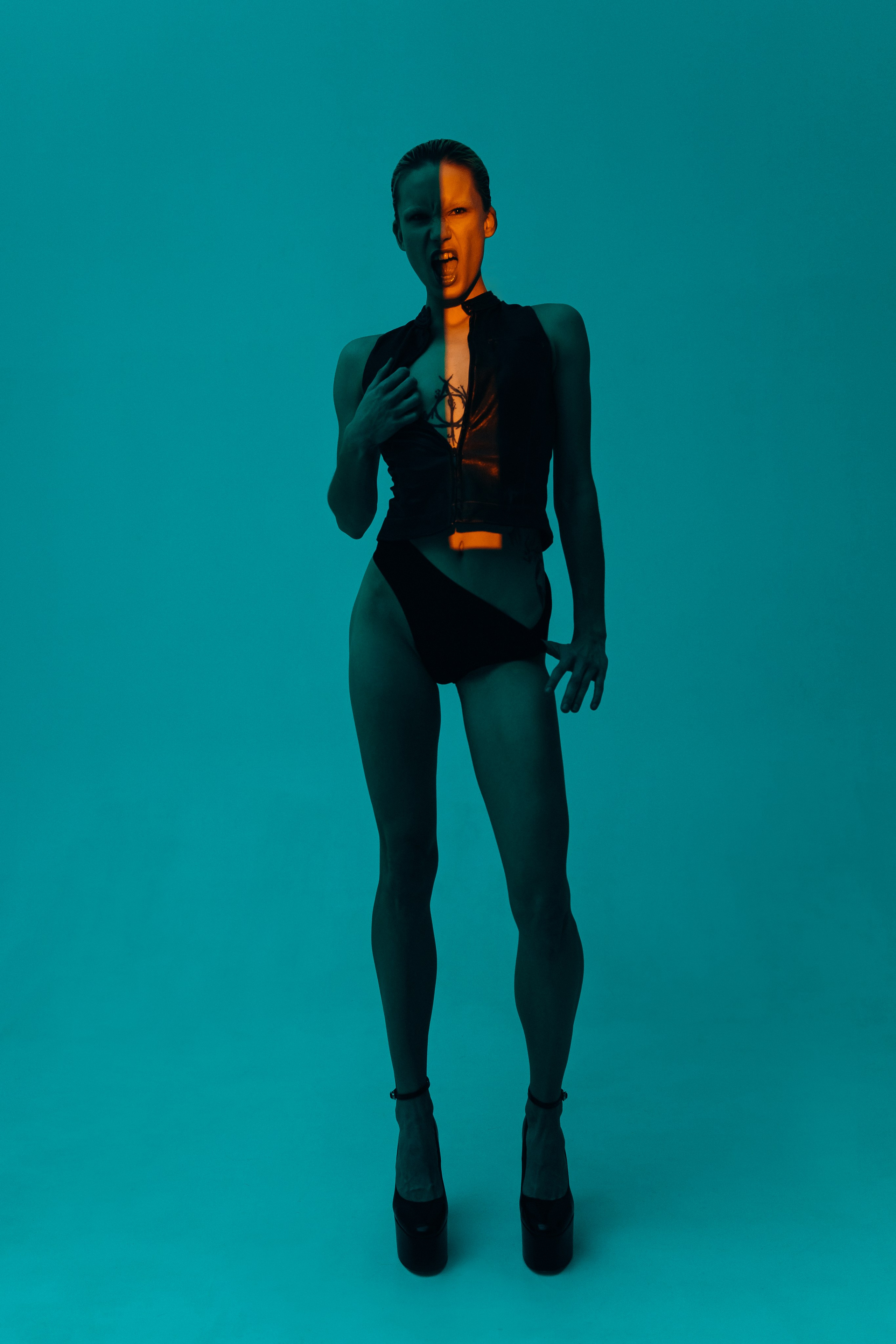 Линии НЮ 18+. Фотограф в Краснодаре Лагунов Владимир