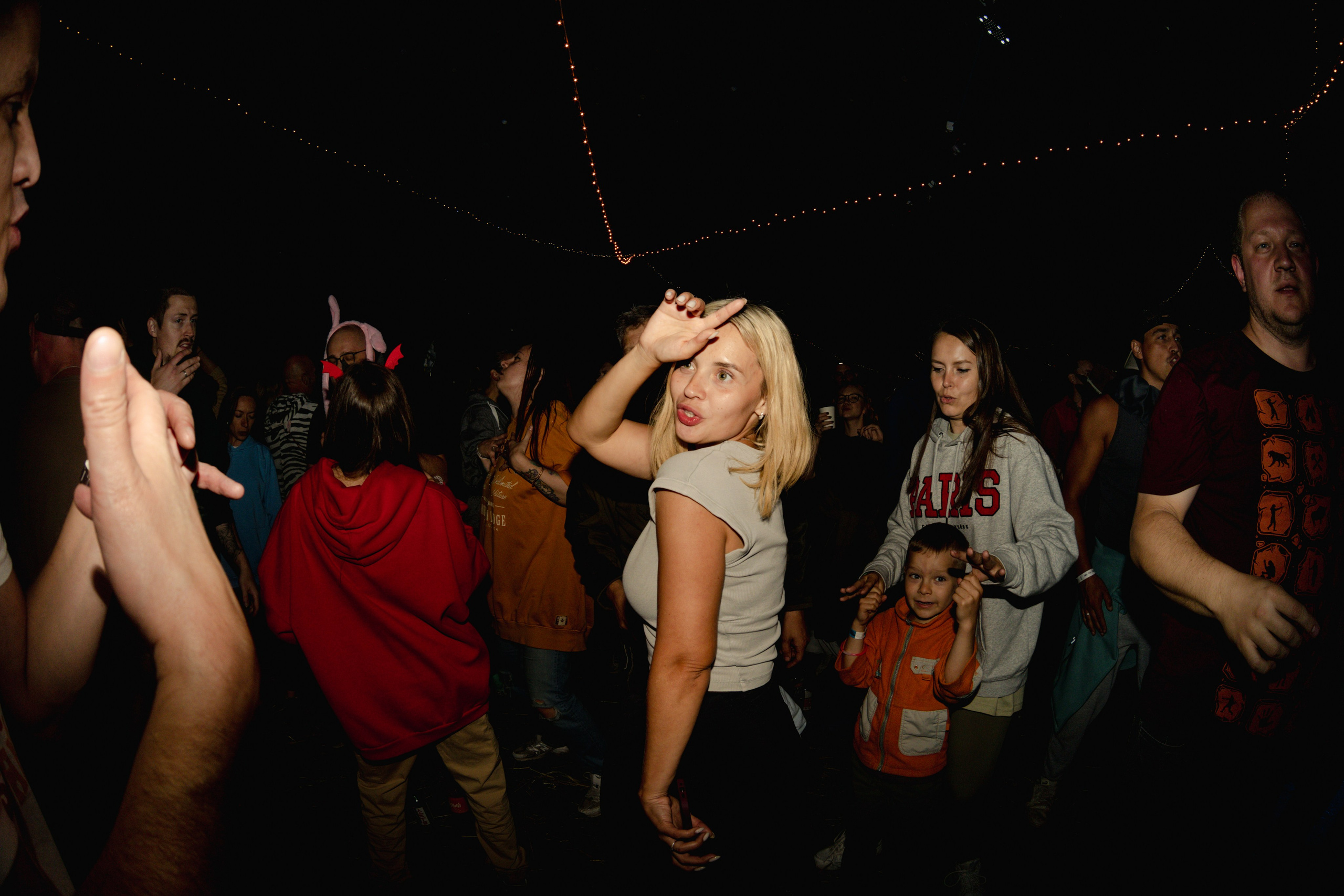 Фестиваль Hello Camper закрытие 2024. Репортажный и портретный фотограф в Санктпетербурге. Видиосъемка мероприятий в Санкт-Петербурге