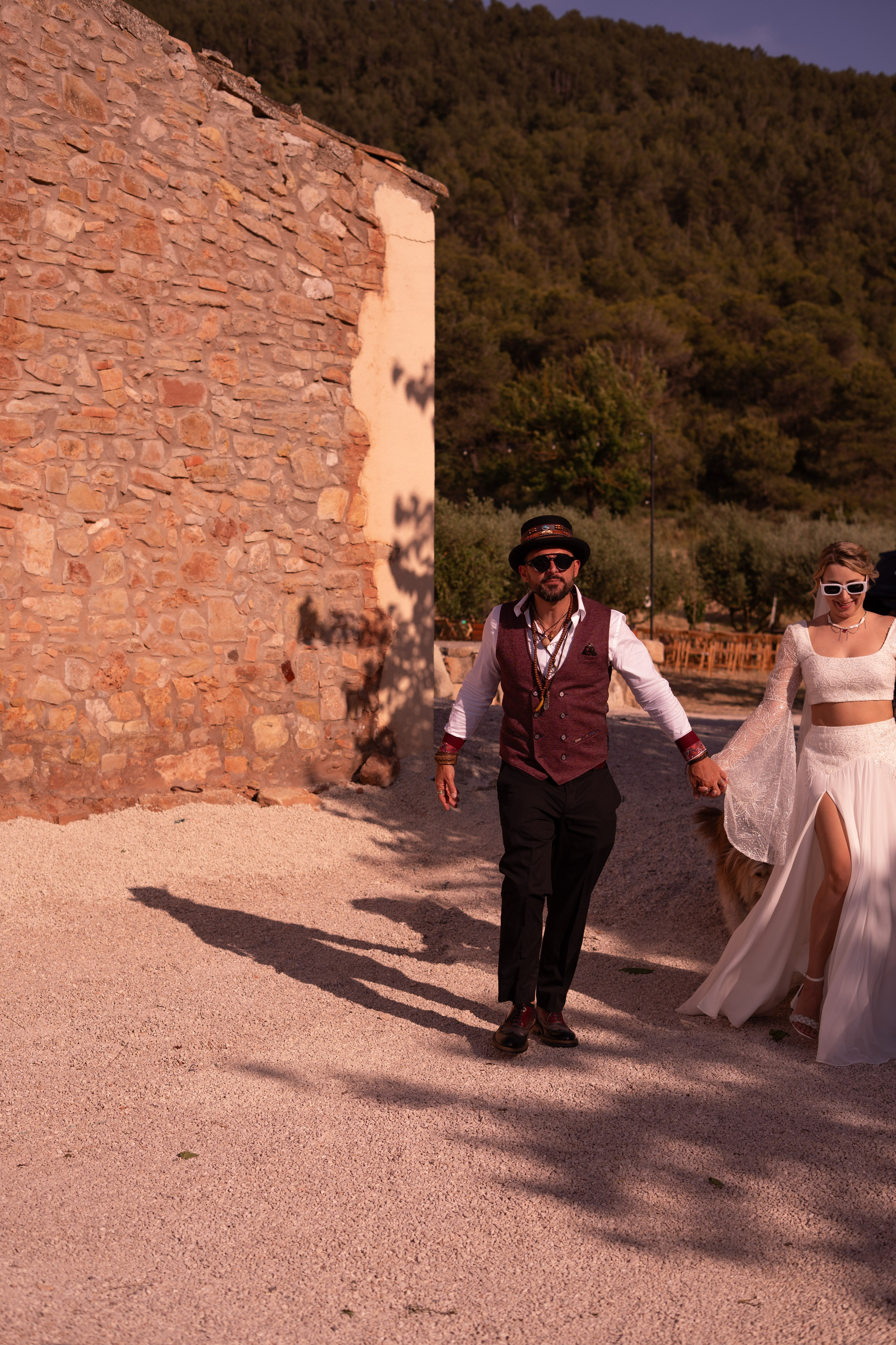 Stasy and Roberto. Wedding Photographer in Barcelona and Medellin