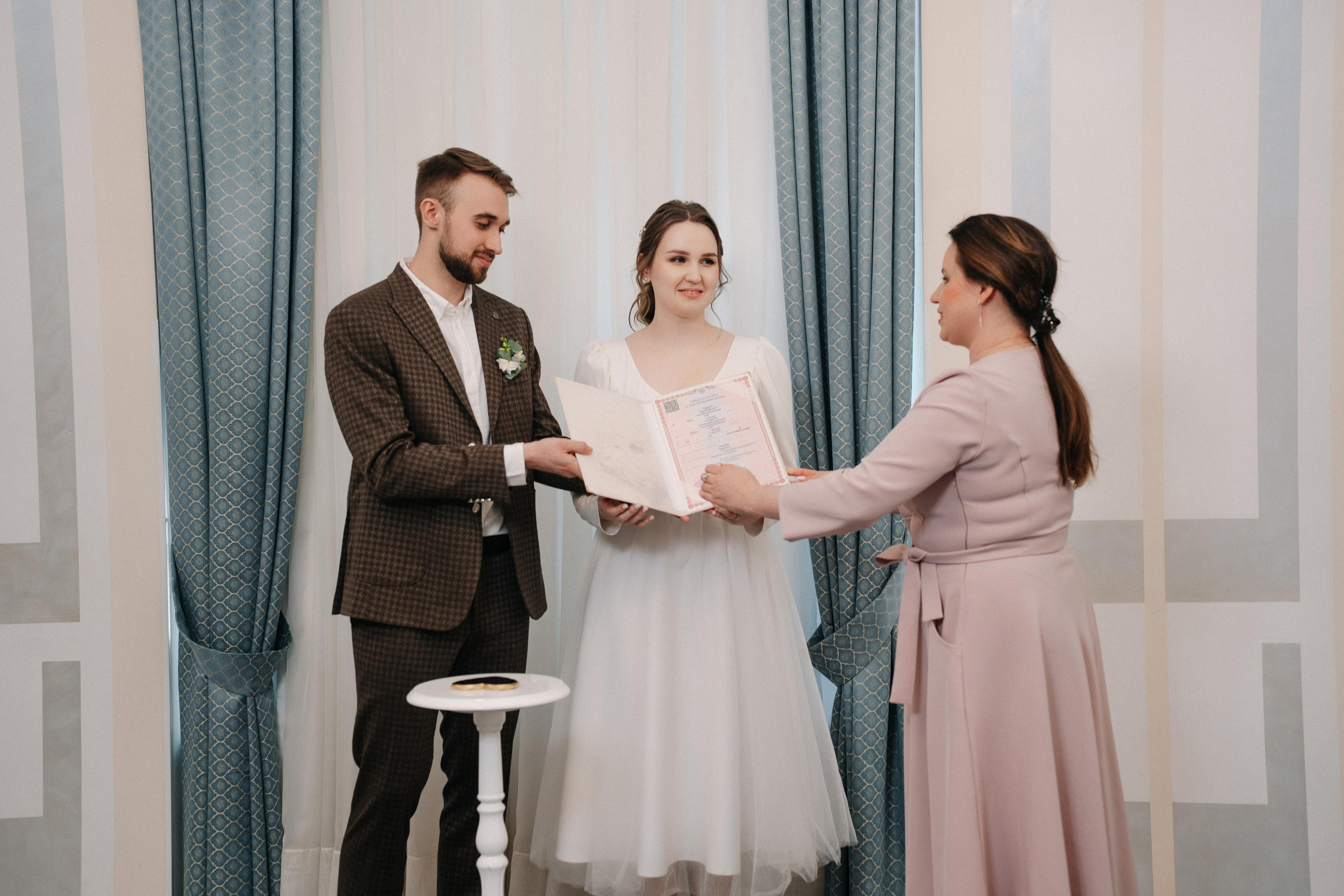 Дворец бракосочетания № 3 или ЗАГС на улице Юных Ленинцев