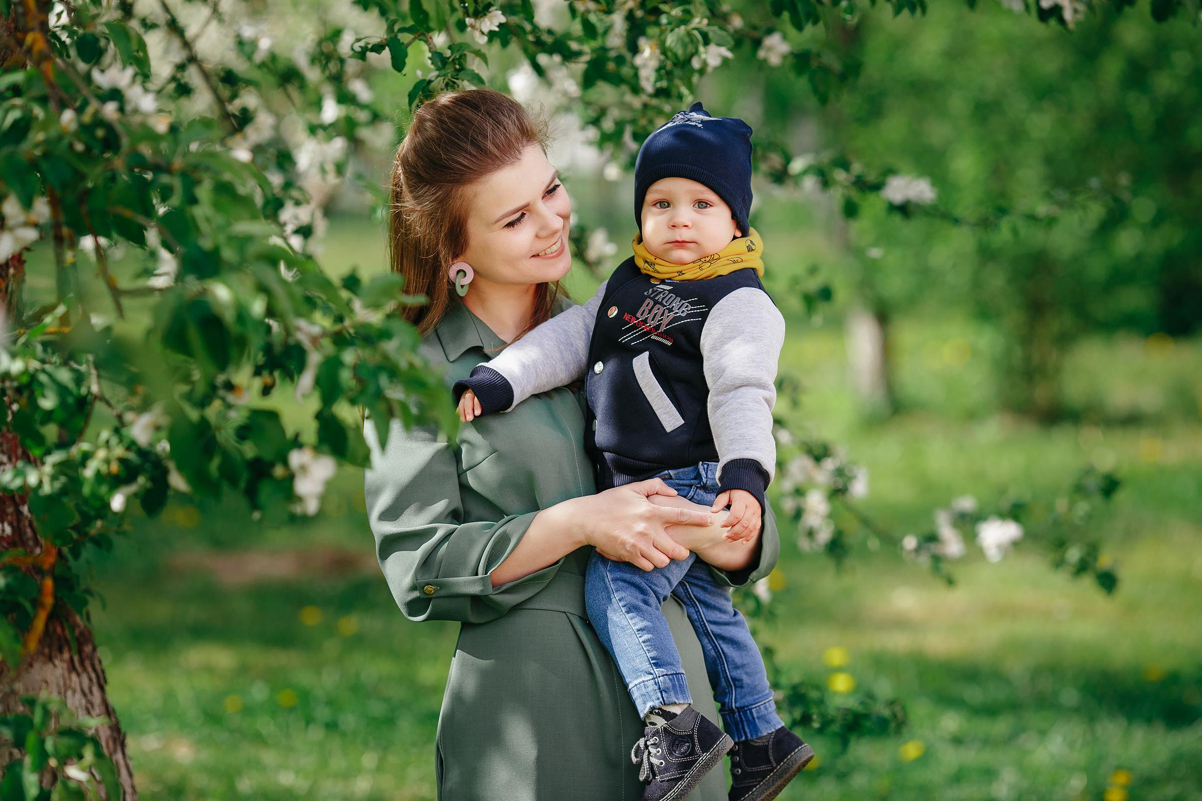 Теплый май. Фотосессия в цветущих садах Витебска. Свадебный и семейный фотограф Витебск, Минск, Андрей Павлов