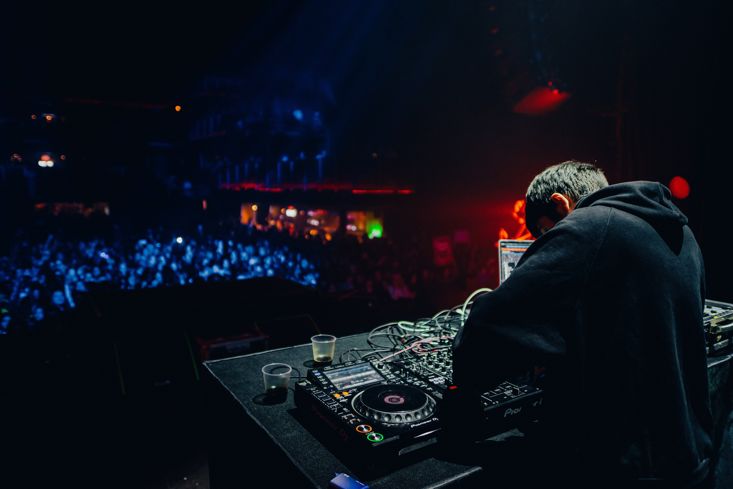 MZLFF. Коммерческий фотограф Иван Рыбаков